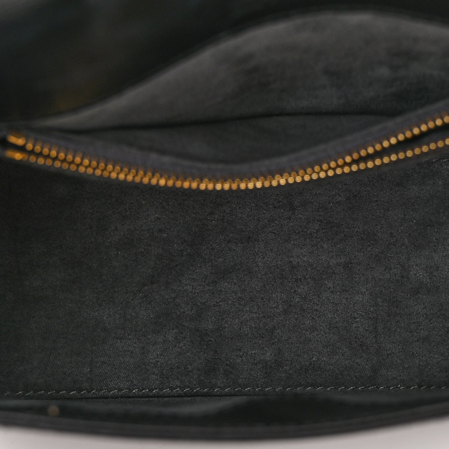 Louis Vuitton Epi Buci Black 5 of 9