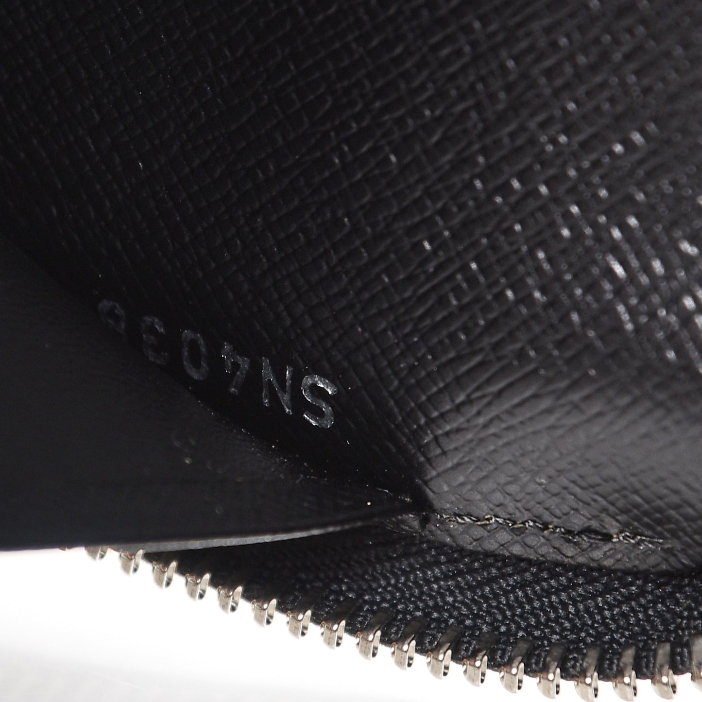 Epi Zippy Organizer Wallet Black