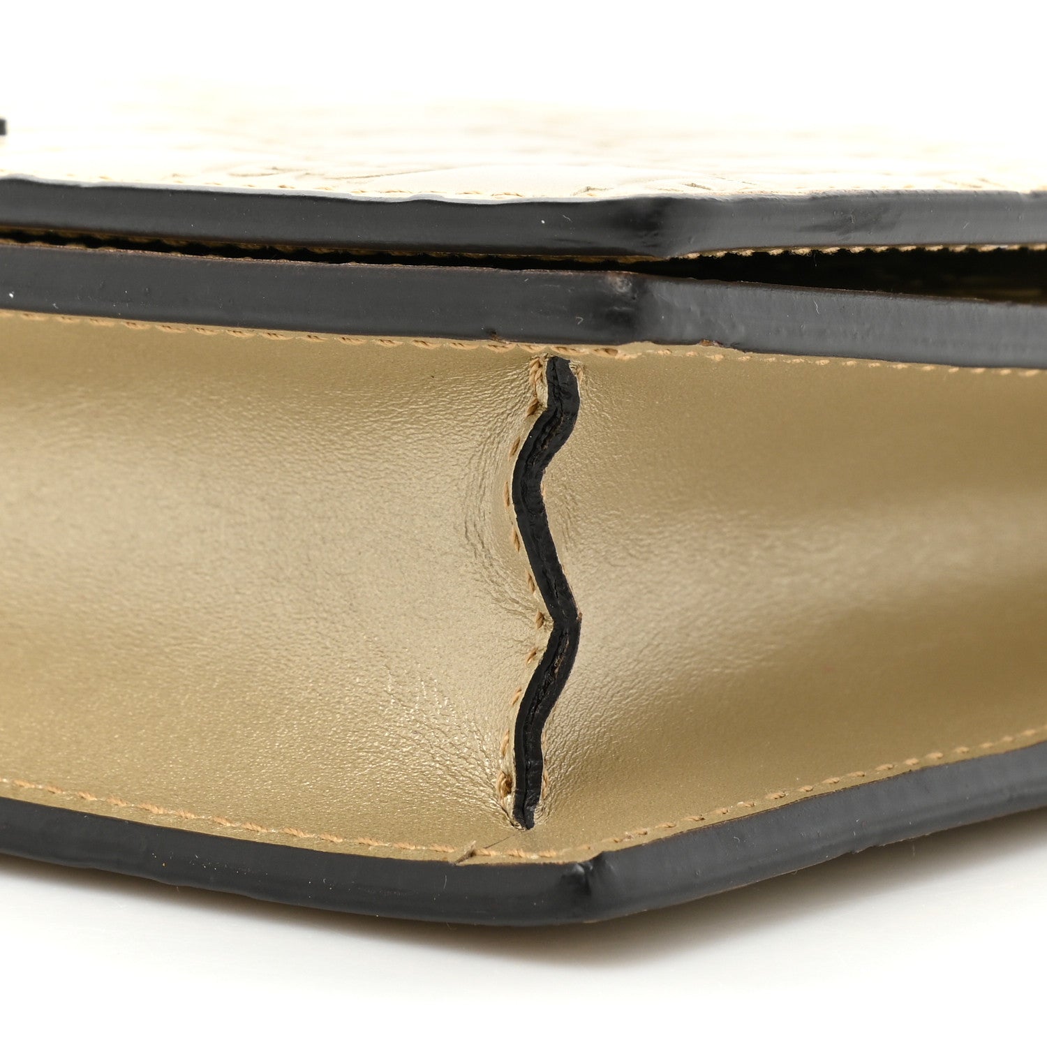Gucci Metallic Guccissima Signature Bowy Chain Wallet Golden Beige 8 of 14