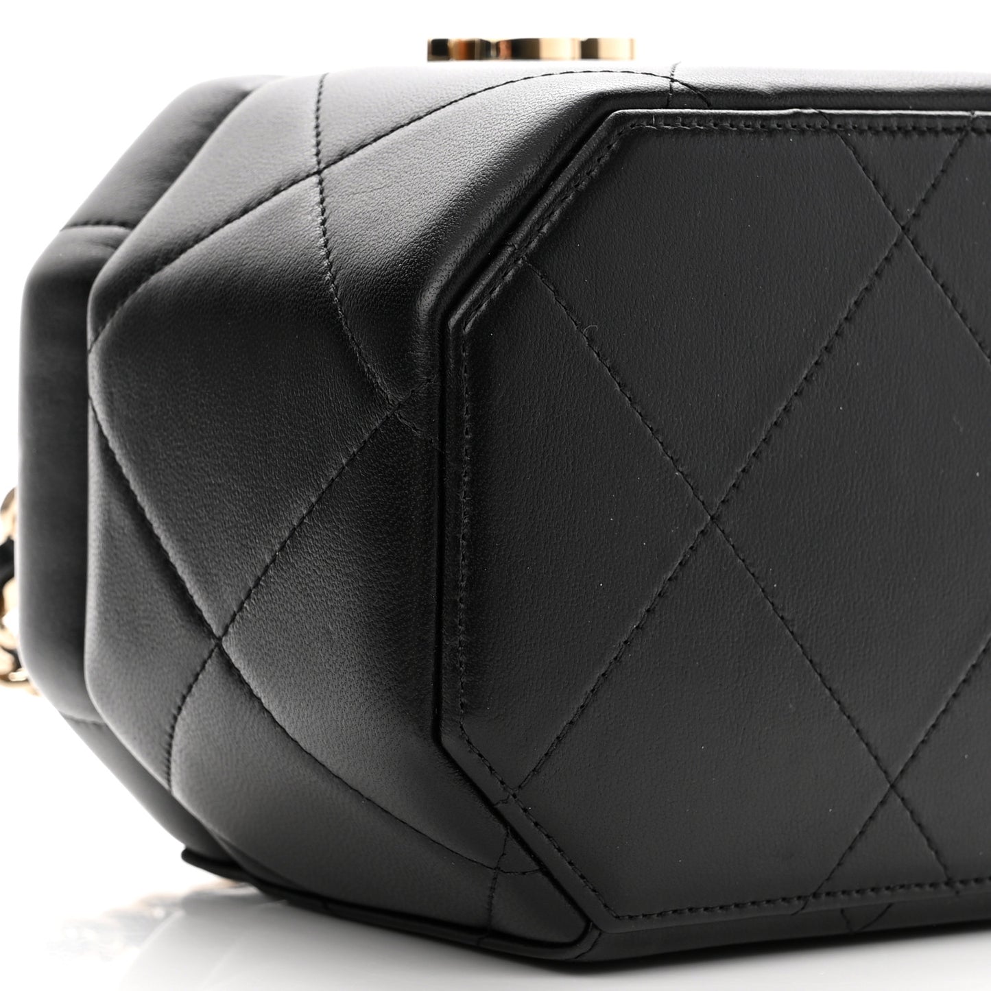 Lambskin Quilted Vendome Case Black