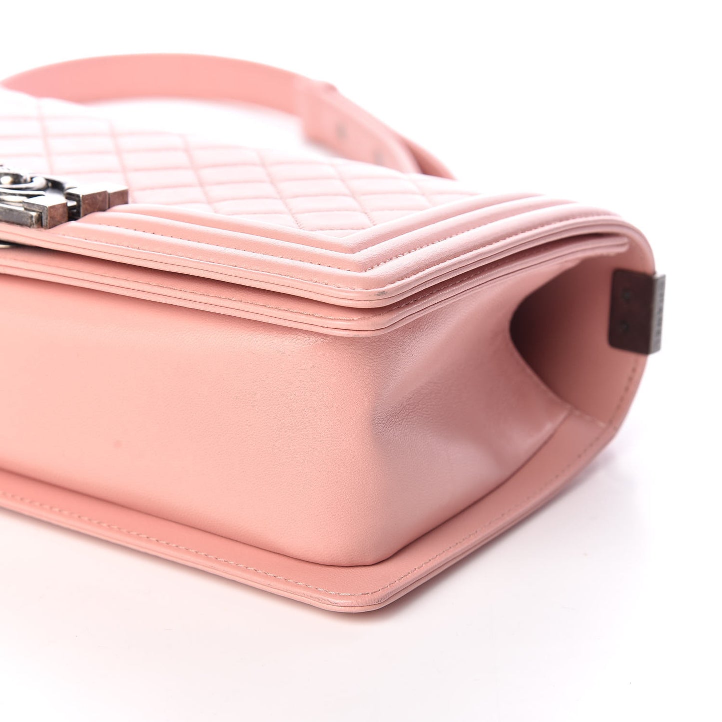 Lambskin Quilted Medium Boy Flap Light Pink