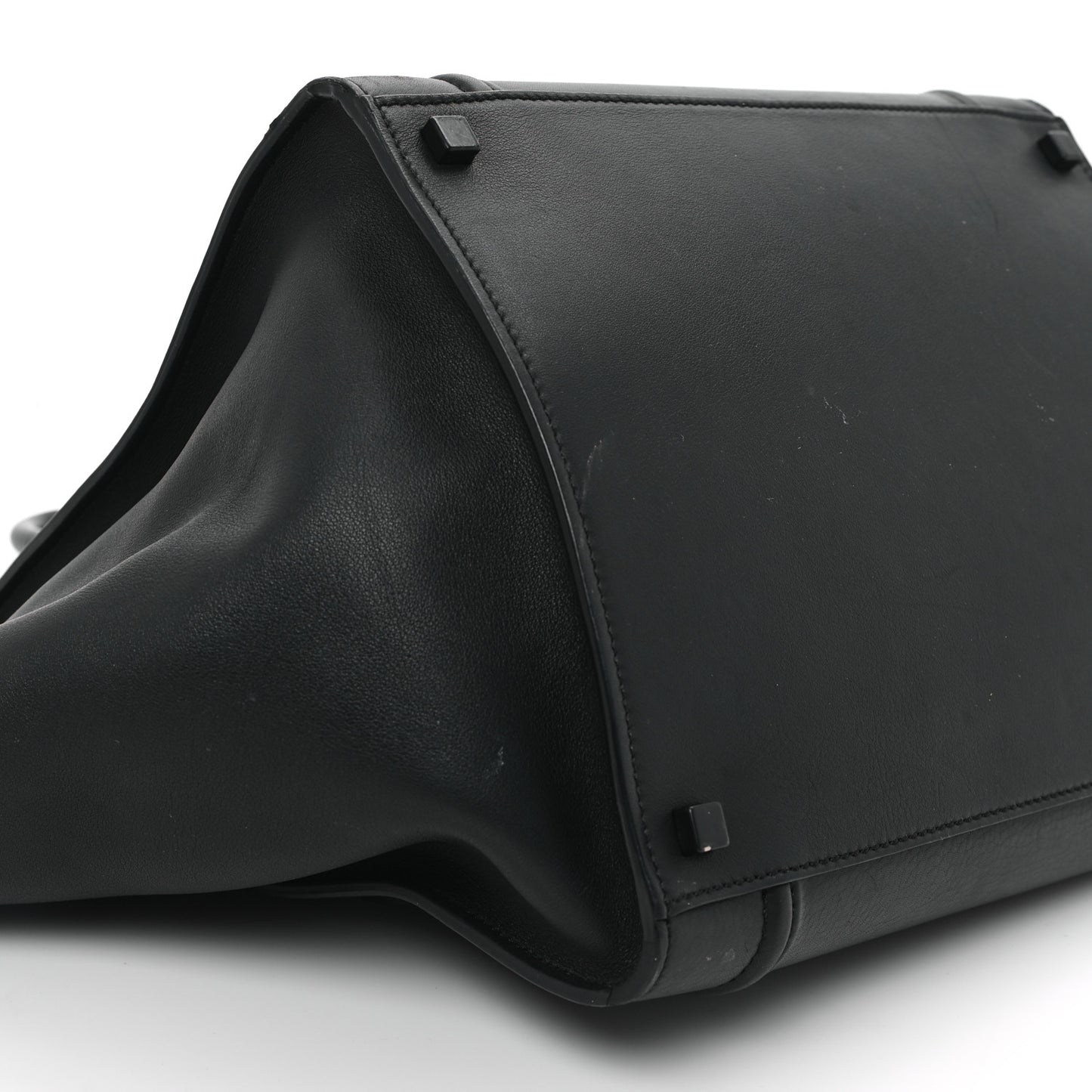 Grained Calfskin Medium Phantom Luggage Black
