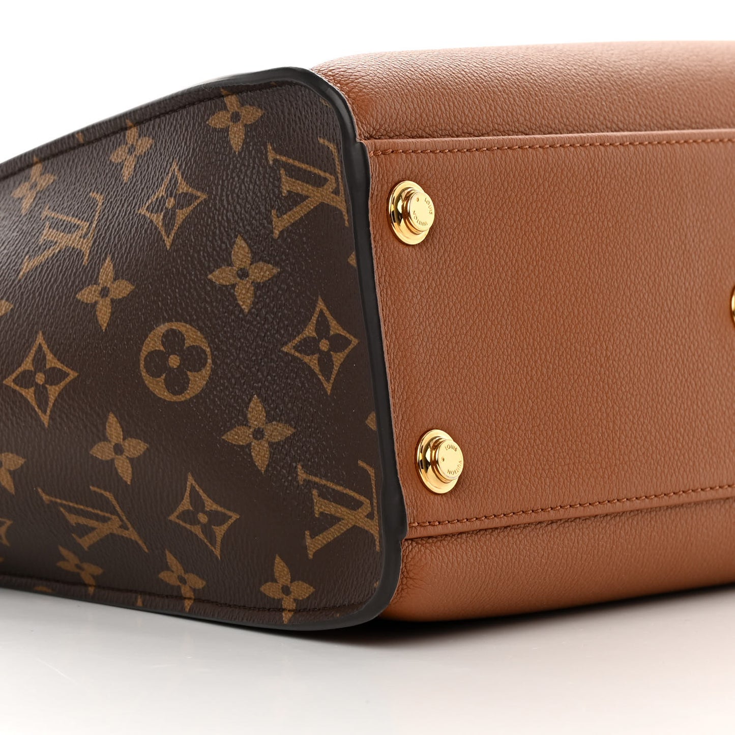 Calfskin Monogram On My Side MM Chataigne