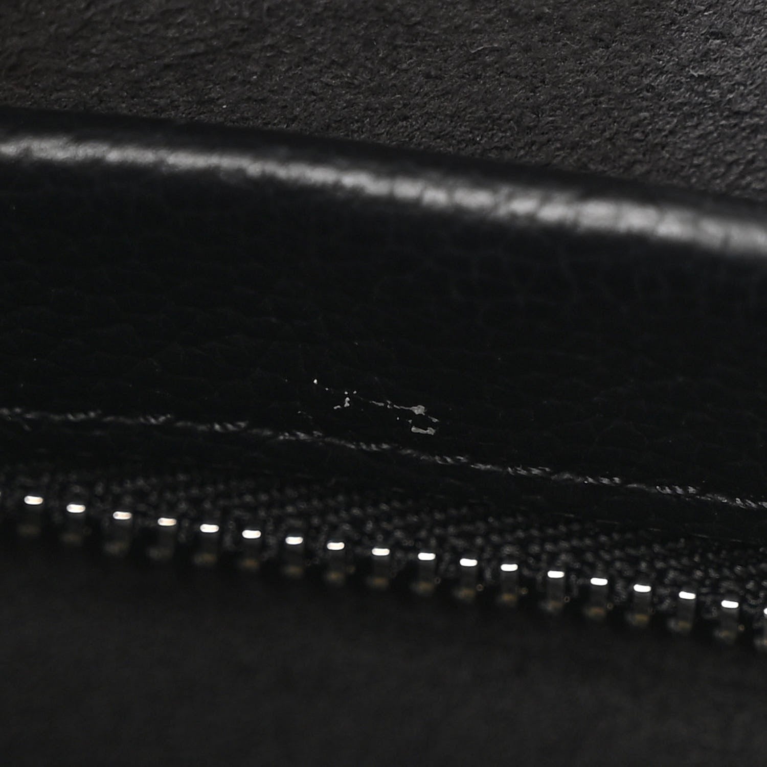 MCM Grained Calfskin Visetos Medium Sarah Hobo Black 11 of 11