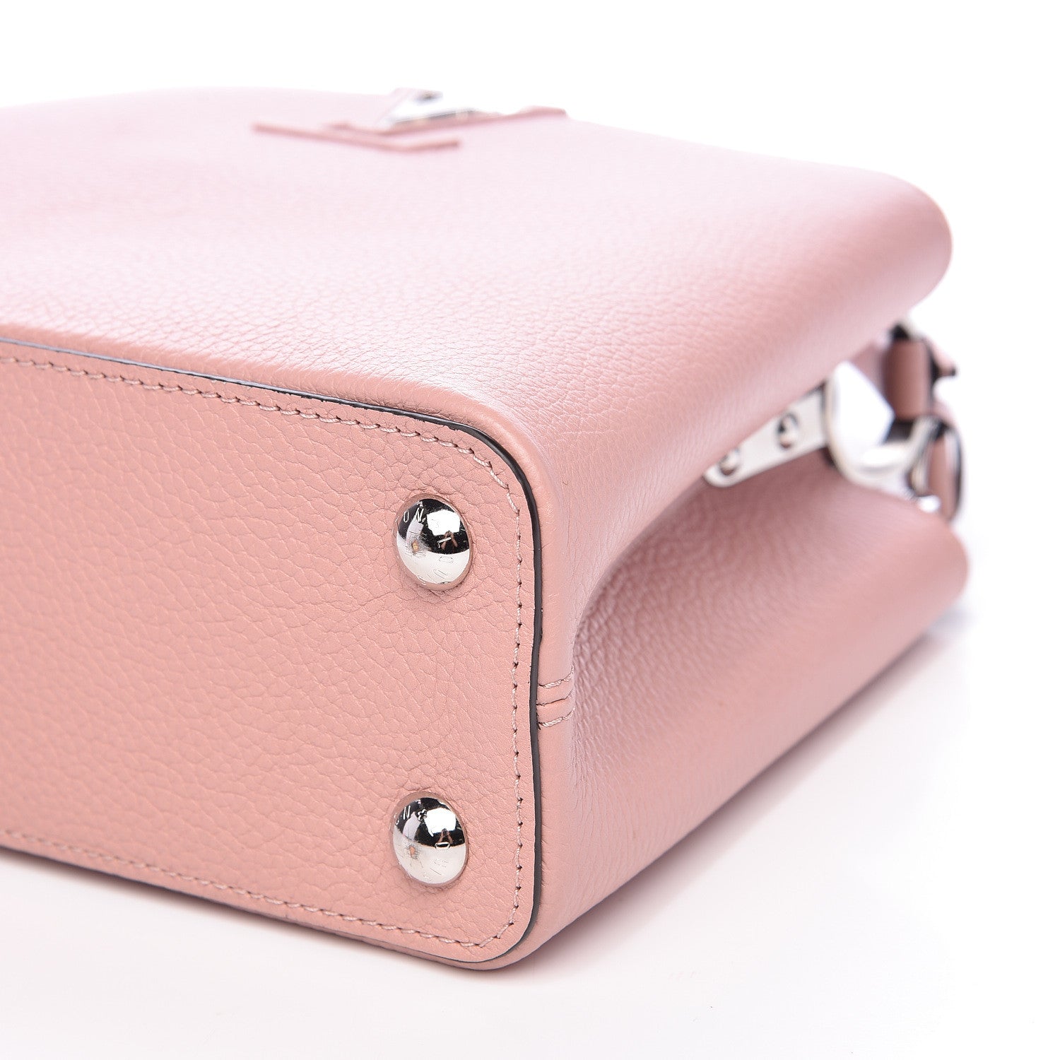 Louis Vuitton Taurillon Capucines BB Magnolia 8 of 9