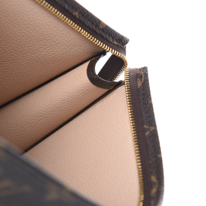 Louis Vuitton Monogram Toiletry Pouch 26 6 of 10