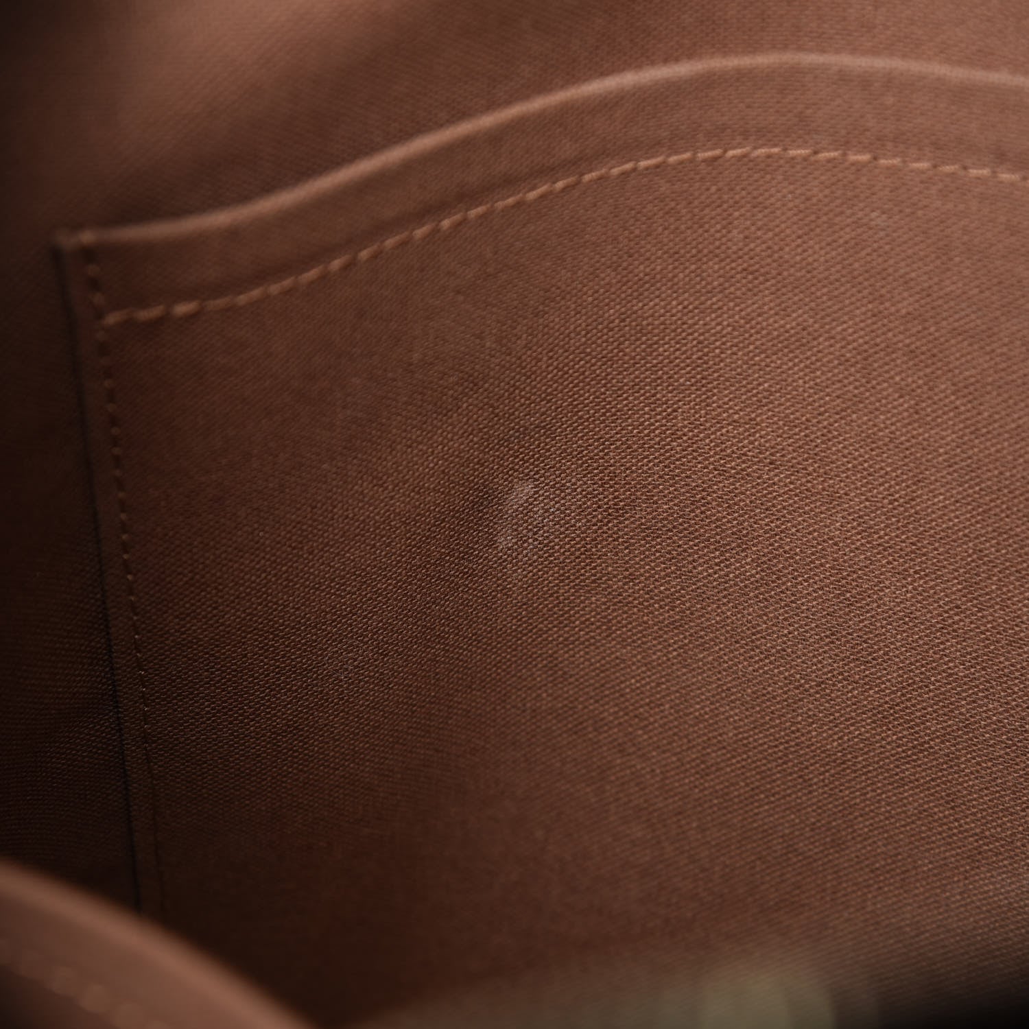 Louis Vuitton Monogram Totally MM 13 of 27