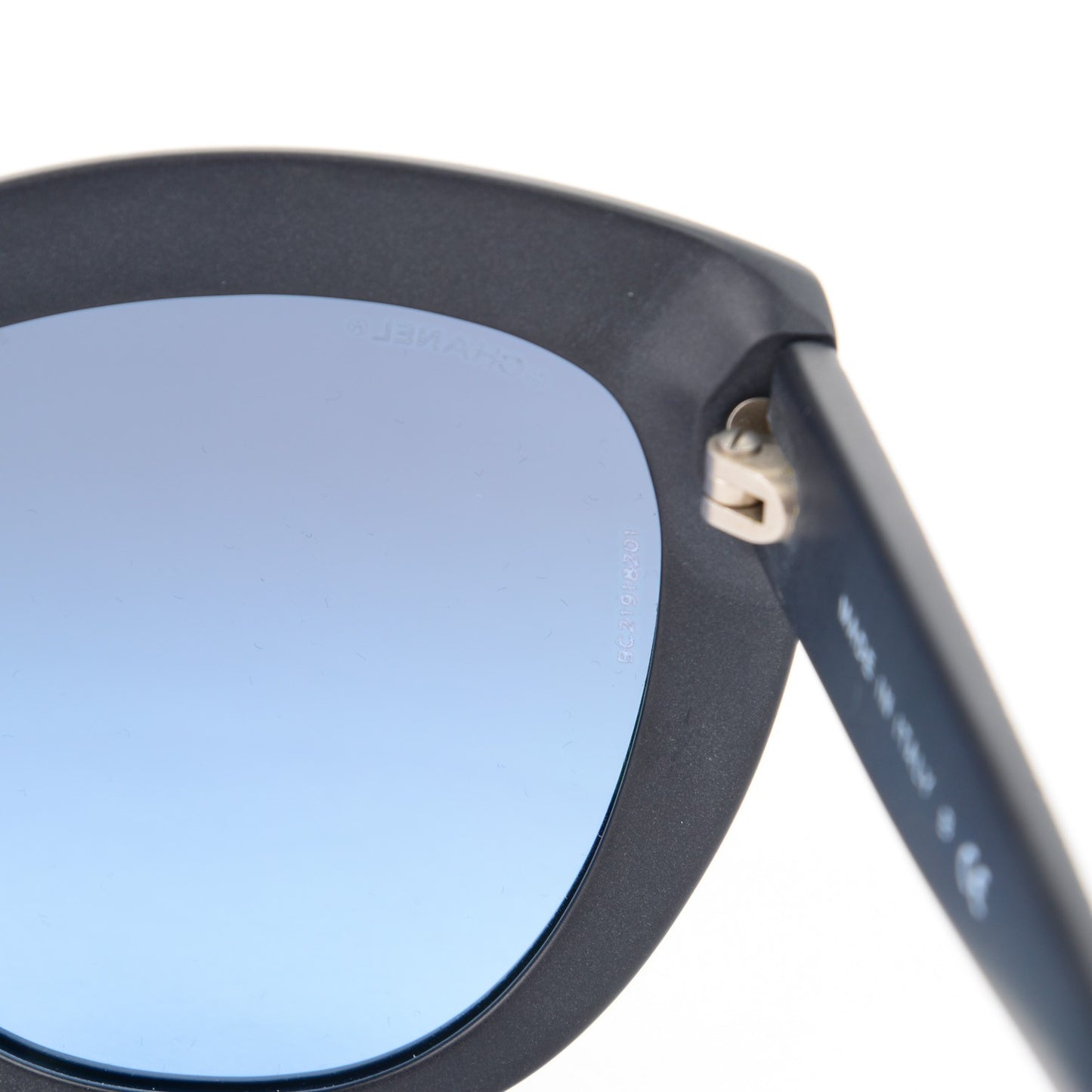 Tweed Effect CC Polarized Butterfly Signature Sunglasses 5332 Black