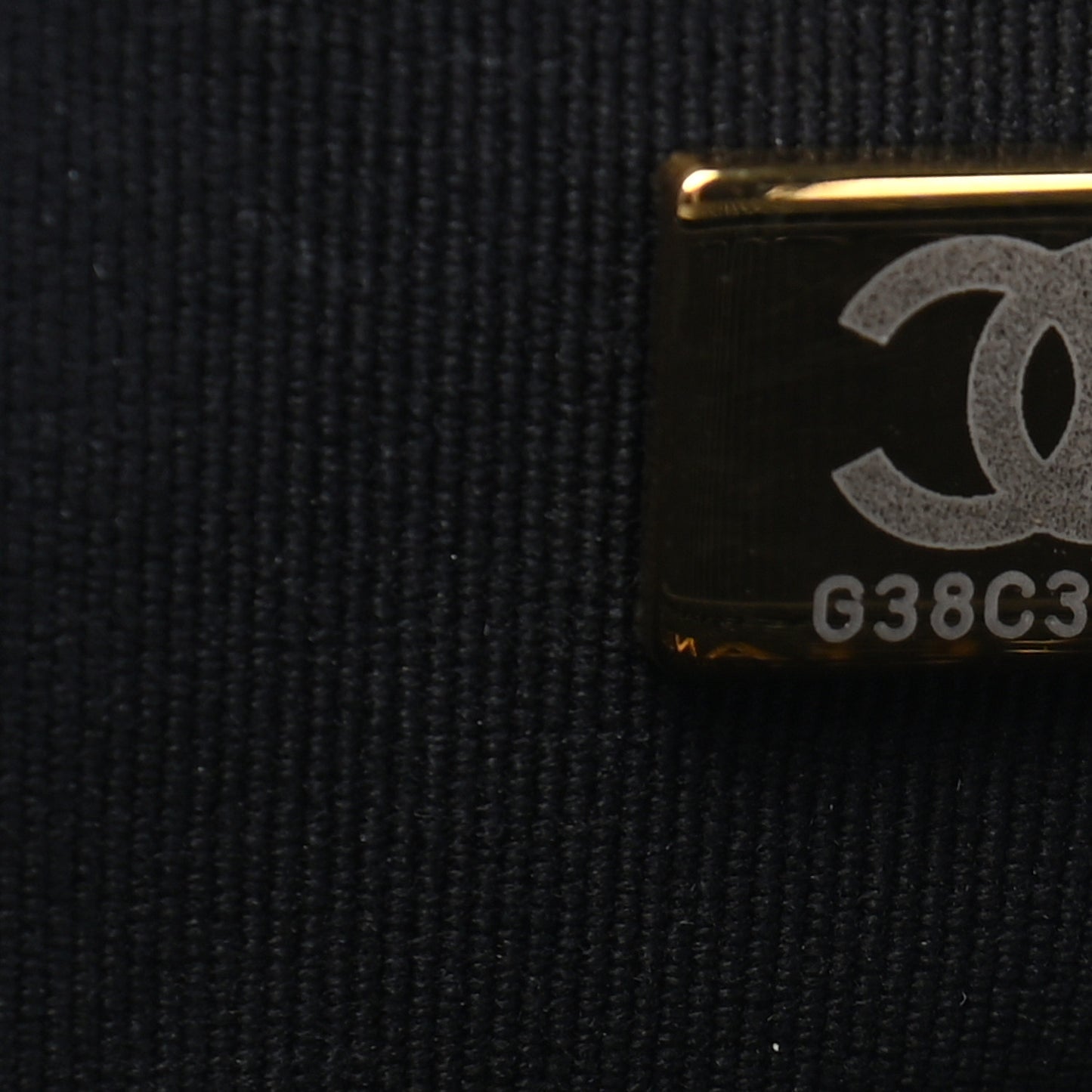 Caviar Chevron Quilted Medium Boy Flap Black