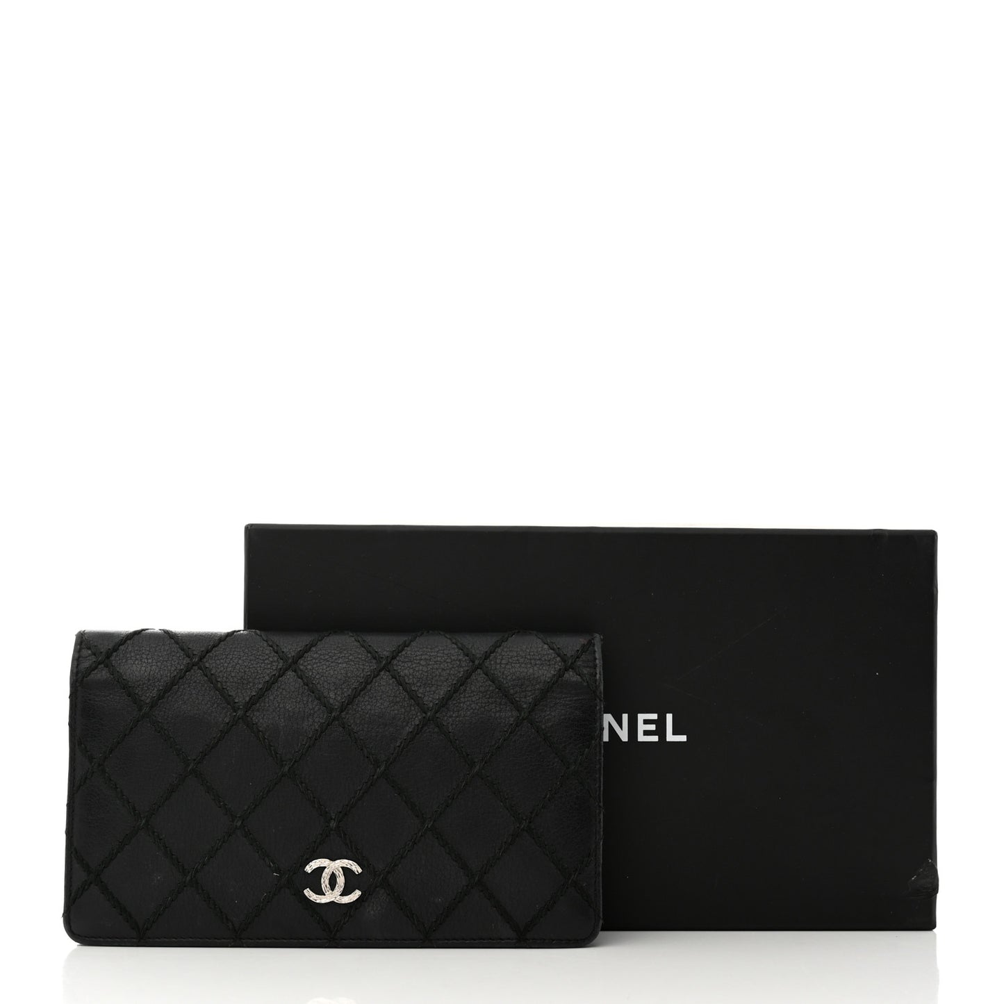 Distressed Caviar Stitched Yen Wallet Black