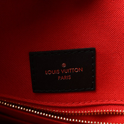 Louis Vuitton Reverse Monogram Giant Onthego MM 6 of 9