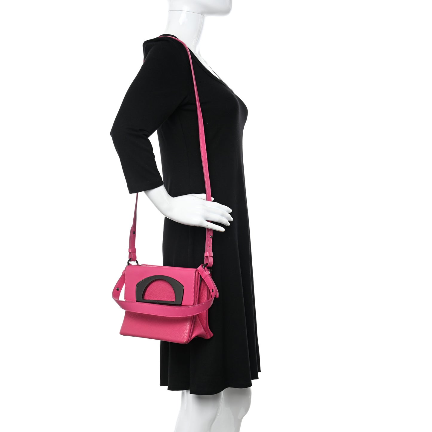 Grained Calfskin Passage Messenger Pink
