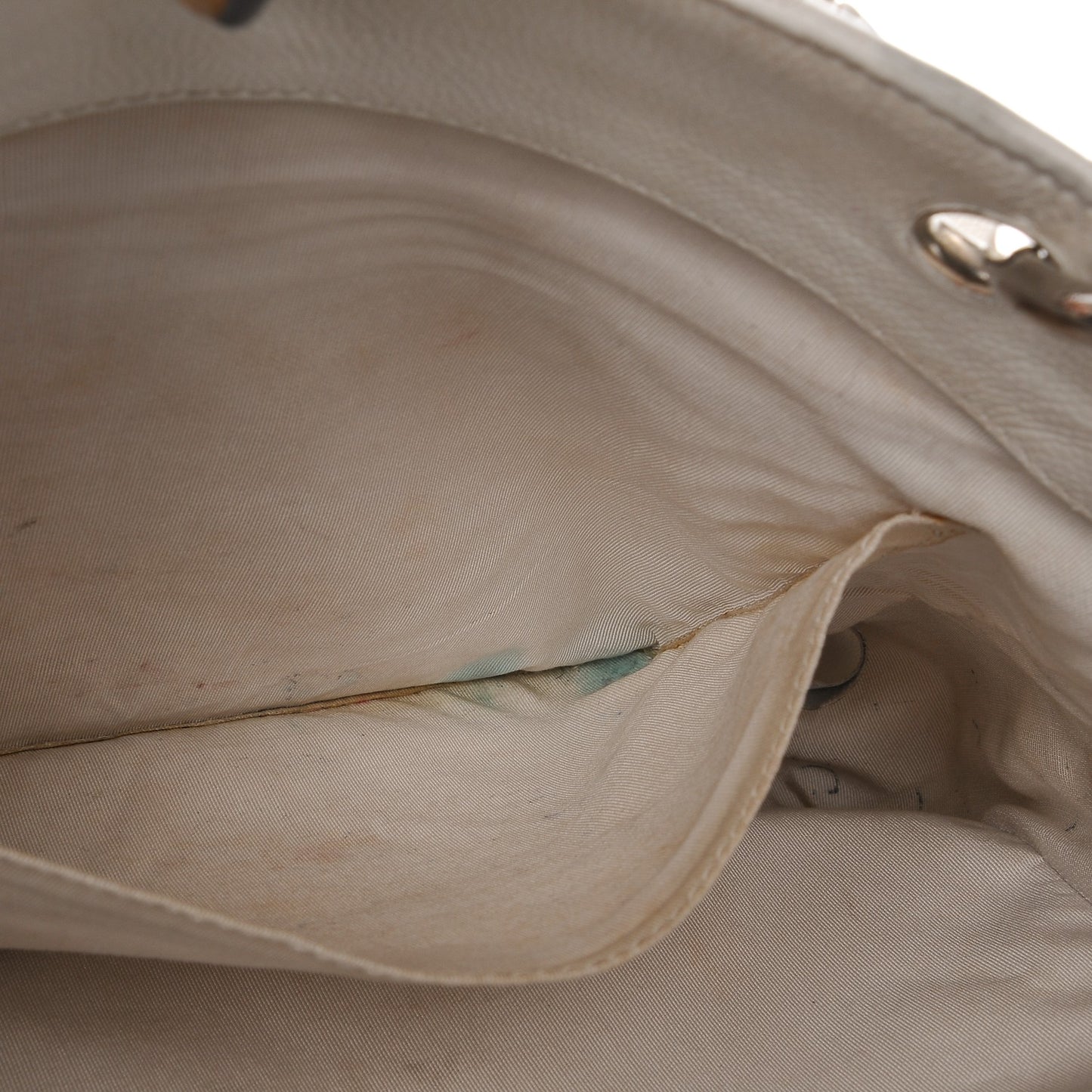 Caviar Quilted Grand Shopping Tote GST White