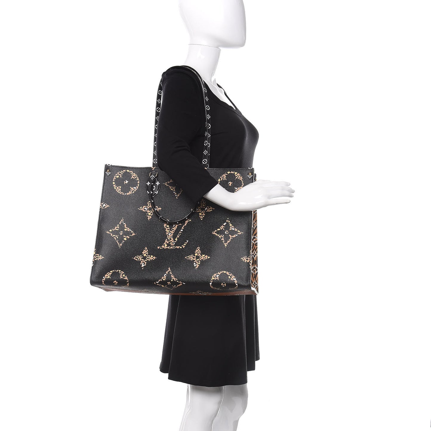 Monogram Giant Jungle Onthego GM Black