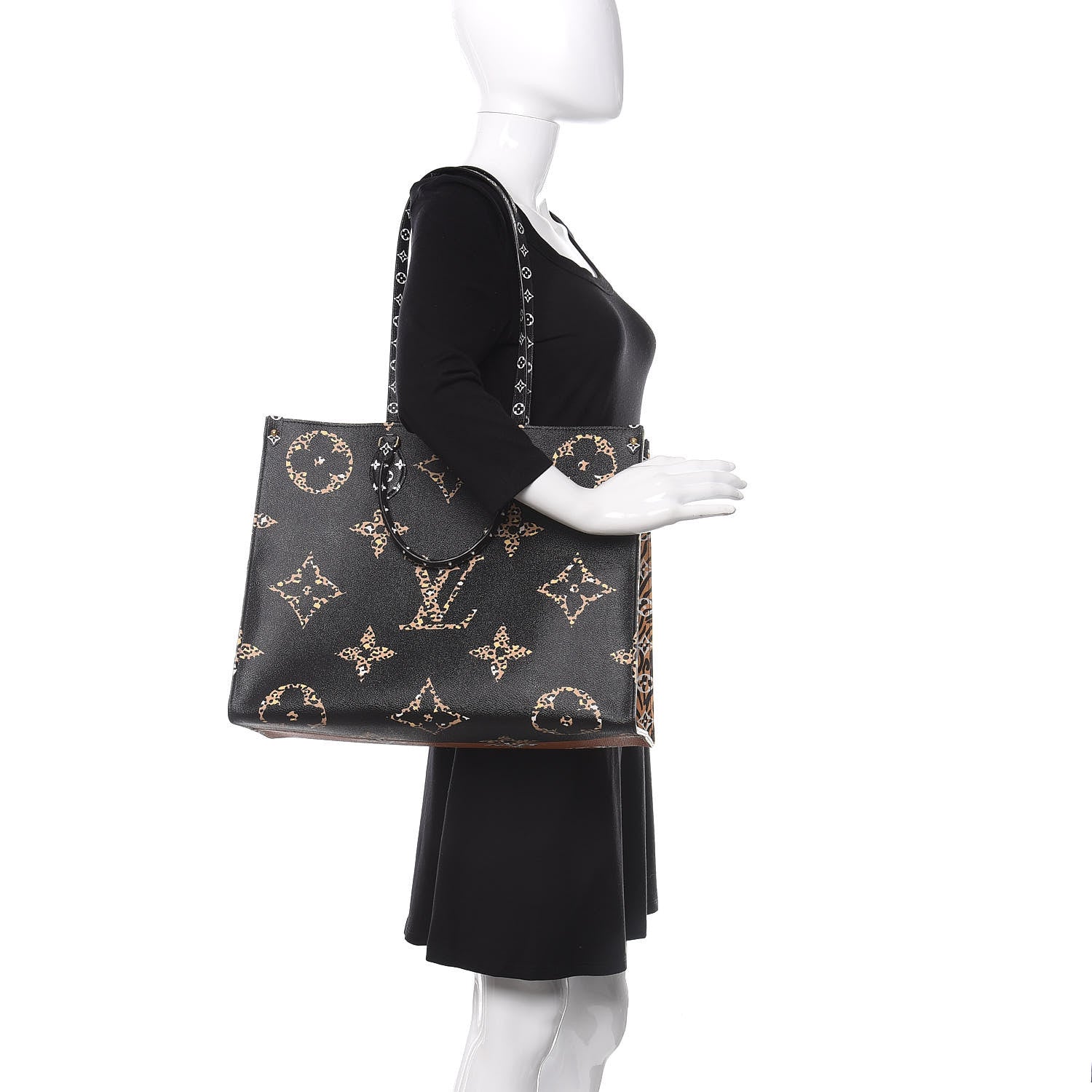 Louis Vuitton Monogram Giant Jungle Onthego GM Black 2 of 10