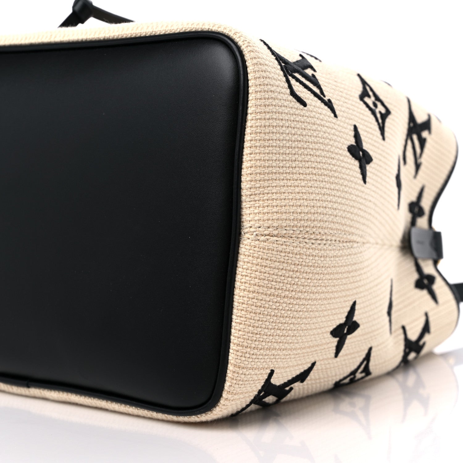 Louis Vuitton Cotton Monogram Embroidered Neonoe MM Beige Black 10 of 10