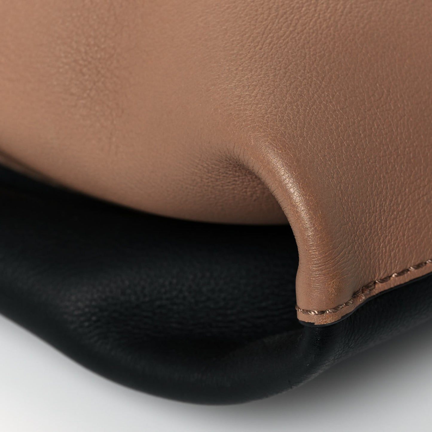 Calfskin Medium Grommet Hobo Light Camel Black