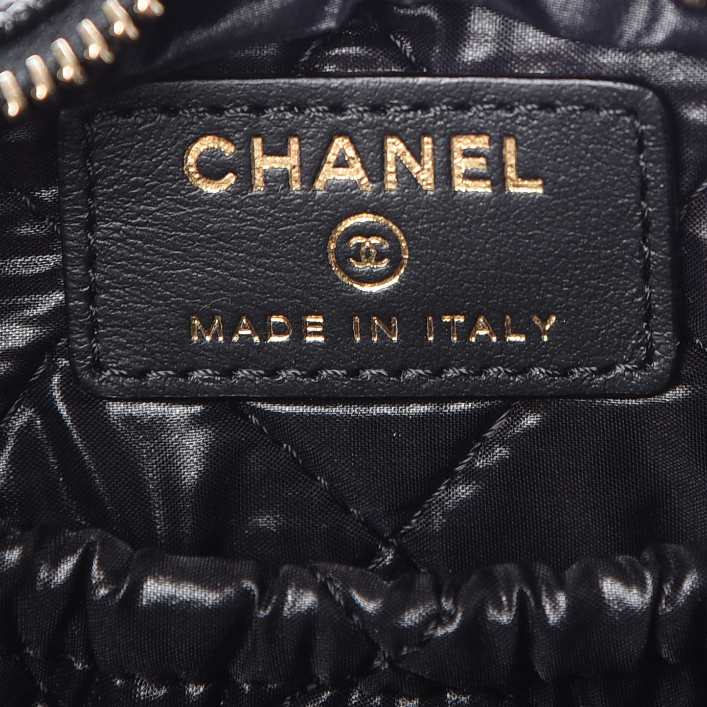 Caviar Quilted Small Curvy Pouch Cosmetic Case Black