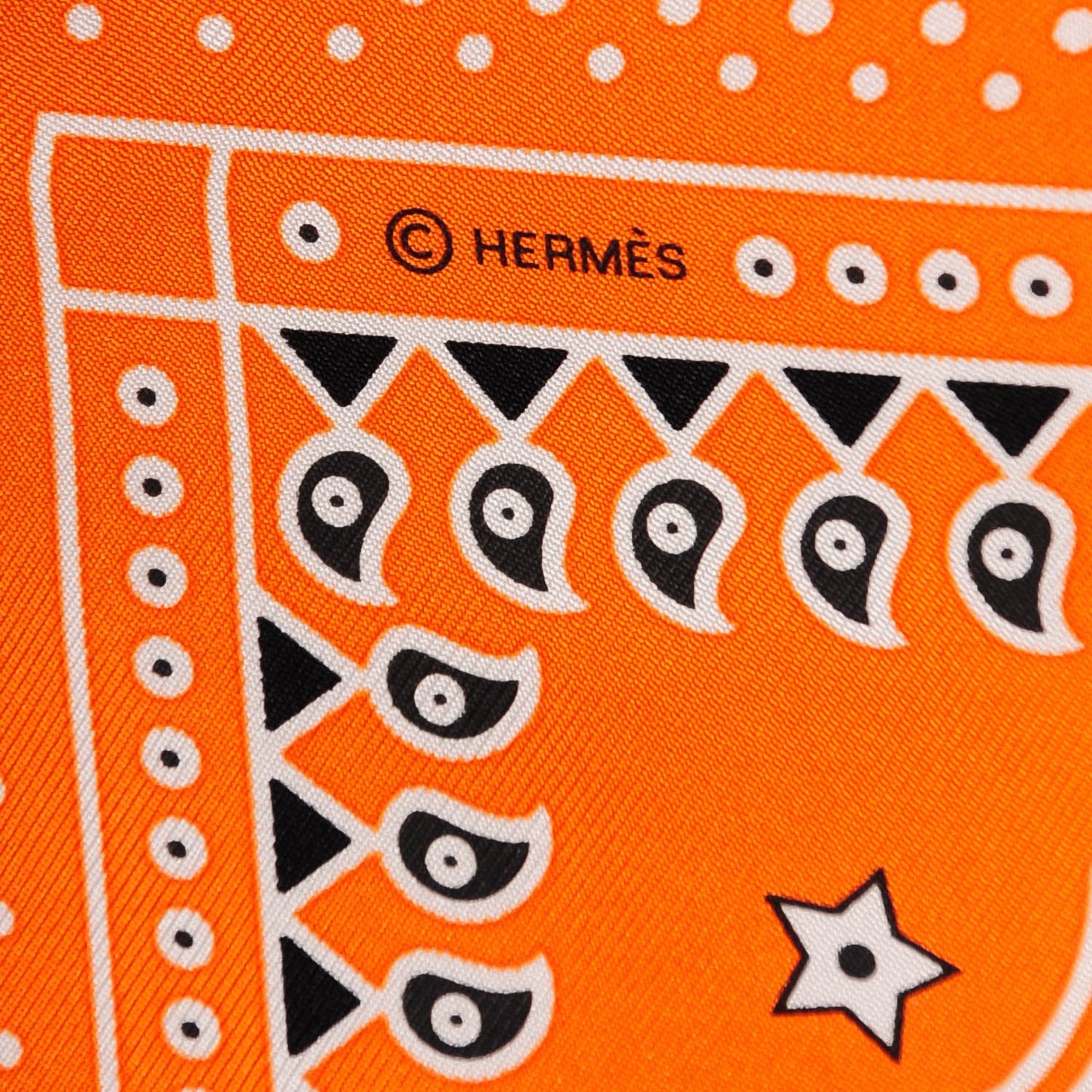 Silk Ecuries Parisiennes Bandana Scarf 55 Orange Noir Blanc