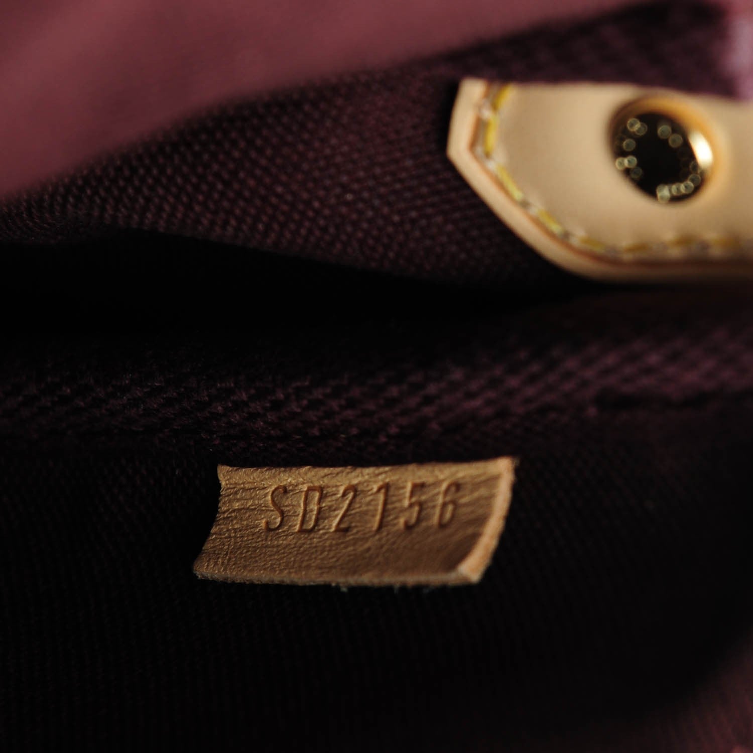 Louis Vuitton Monogram Favorite MM 8 of 8