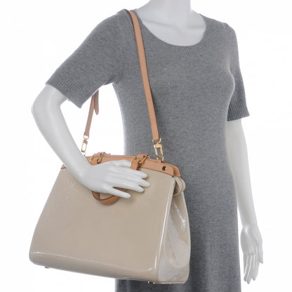 Louis Vuitton Vernis Brea GM Blanc Corail 2 of 8