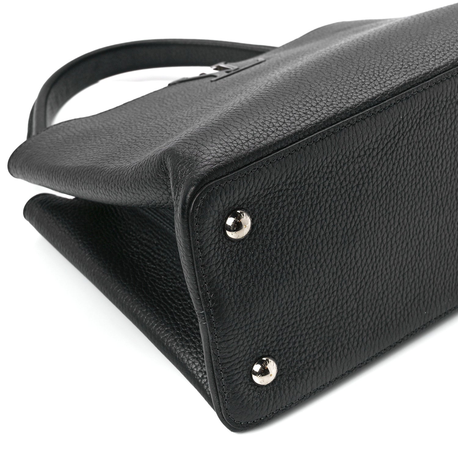 Louis Vuitton Taurillon Capucines MM Platino 9 of 10
