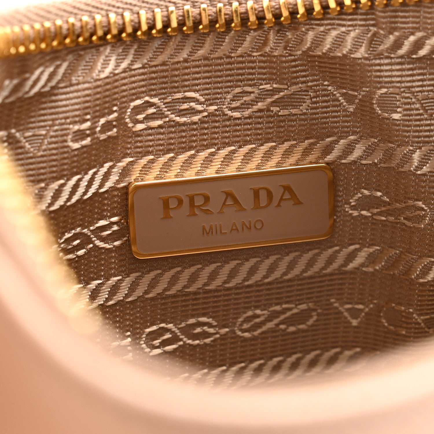 Prada Saffiano Lux Re-Edition 2005 Shoulder Bag Cammeo 6 of 9
