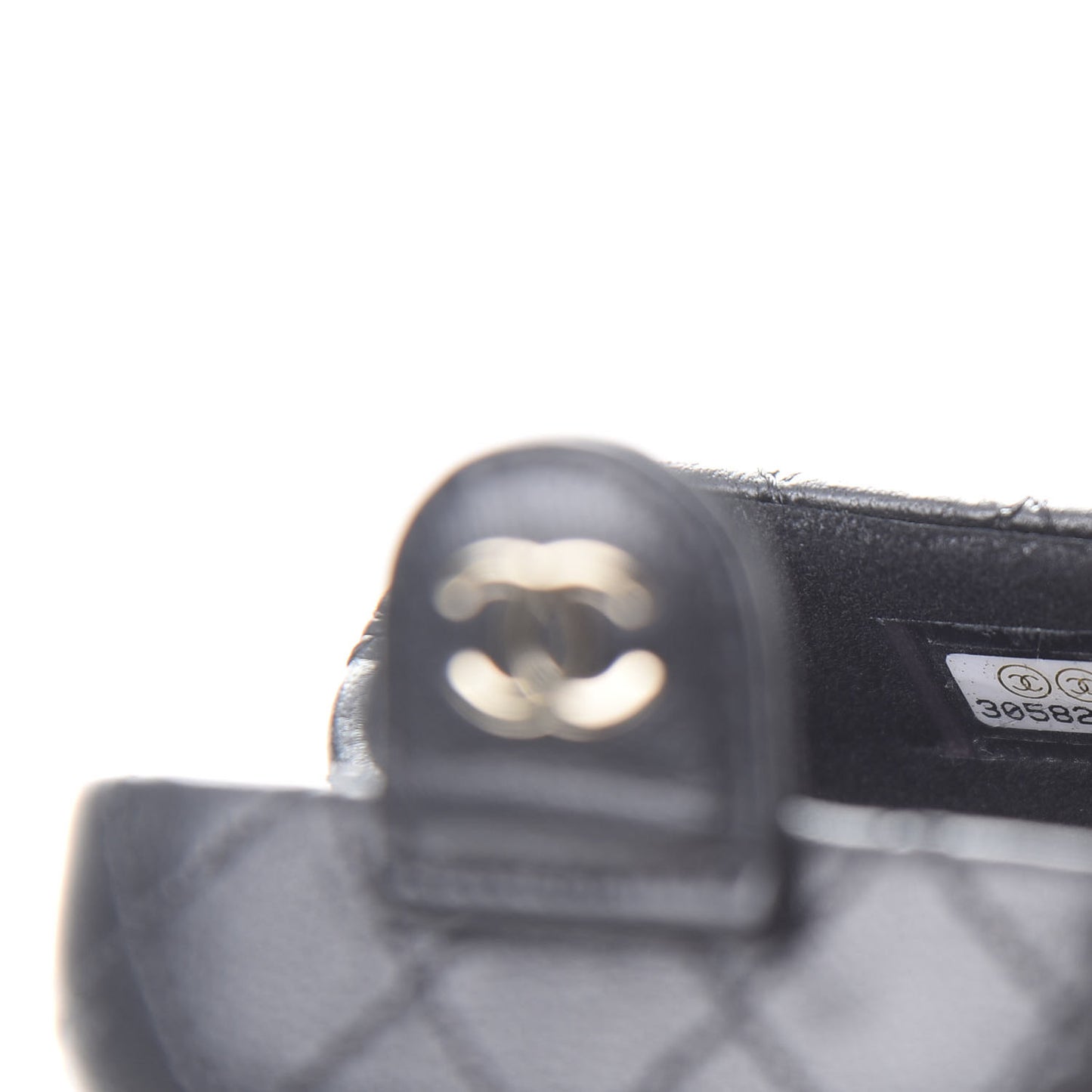 Lambskin Quilted Airpods Pro Case With Chain Black