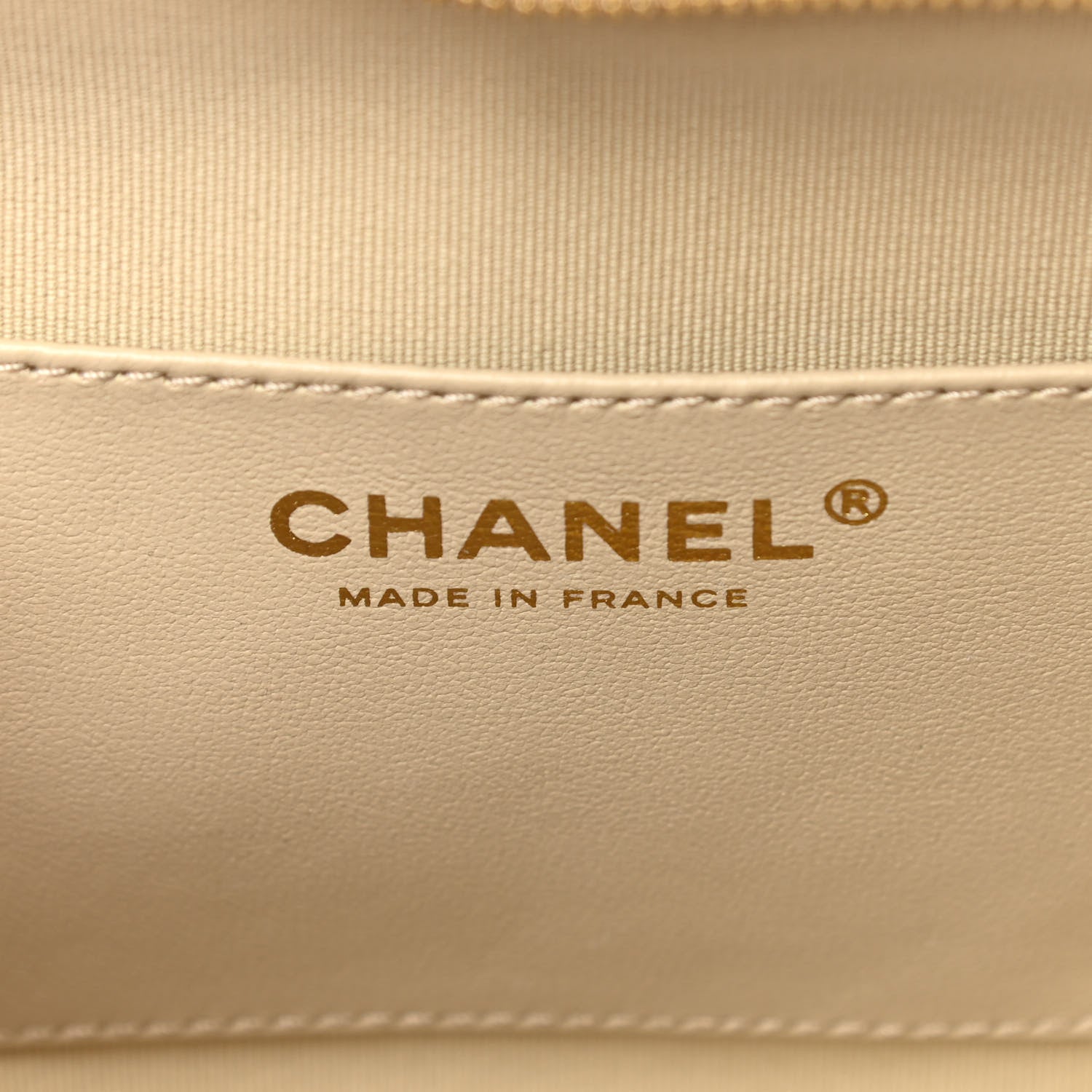 Chanel Metallic Lambskin Quilted CC In Love Heart Bag Gold 6 of 12