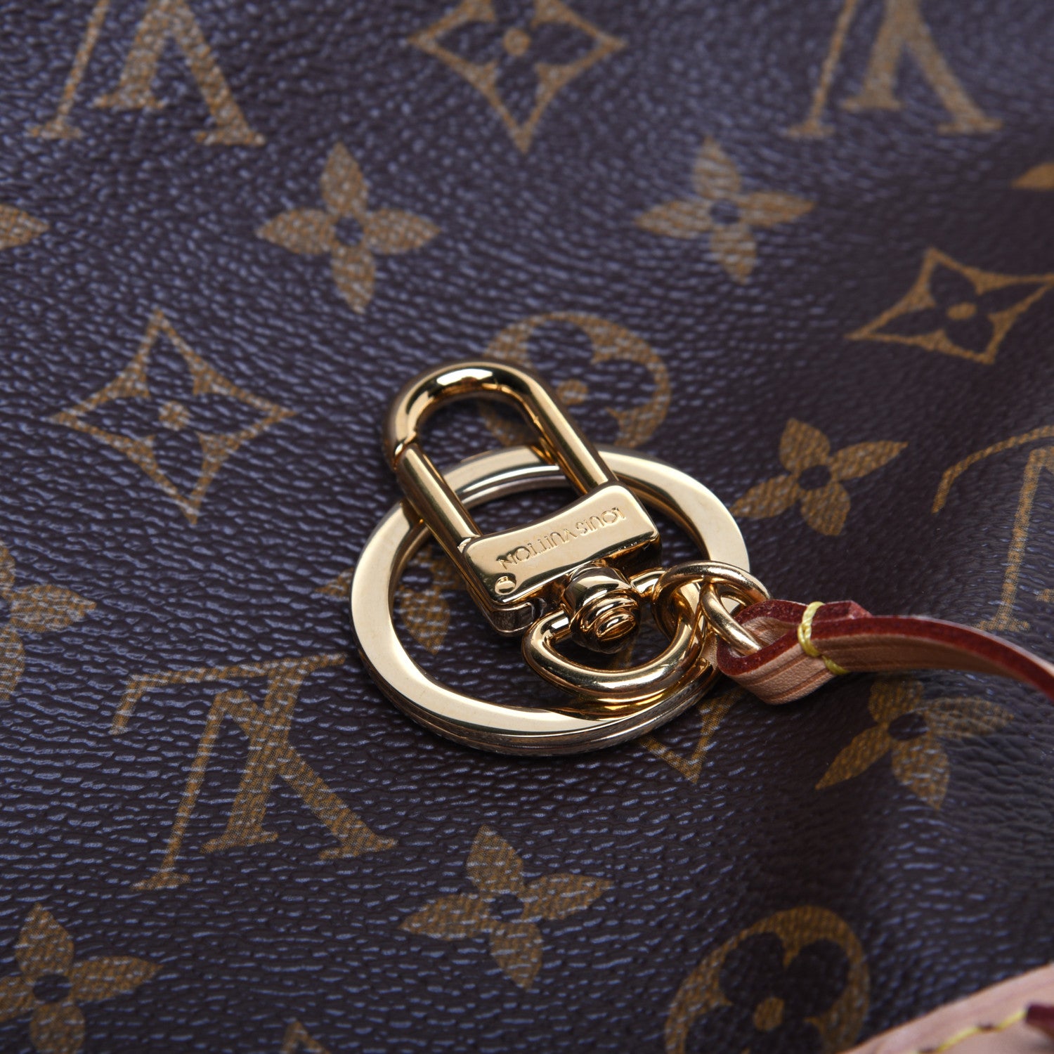 Louis Vuitton Monogram Artsy MM 9 of 11