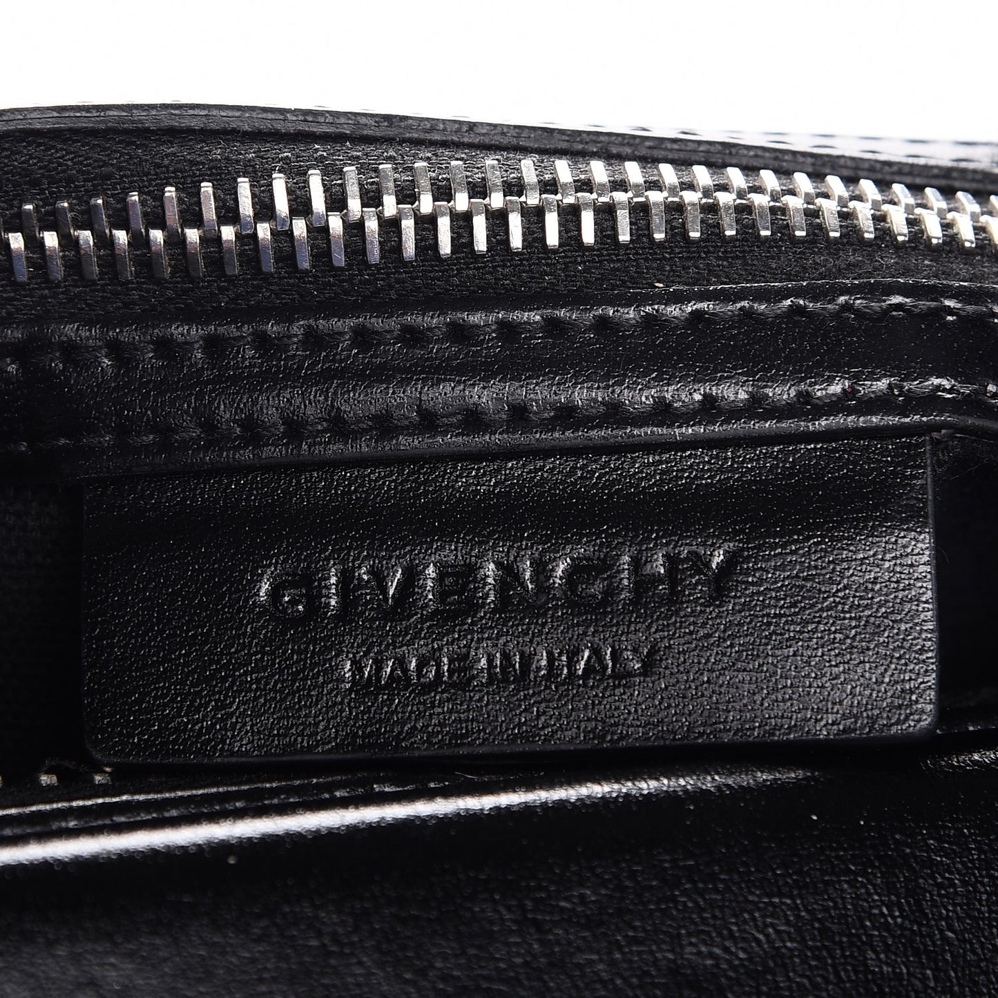 Shiny Lord Calfskin Medium Antigona Black