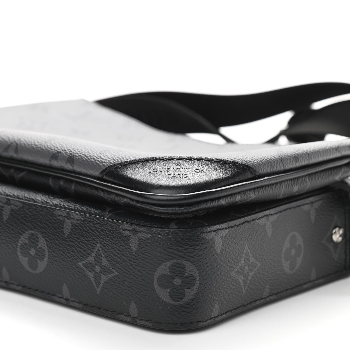 Reverse Monogram Eclipse Trio Messenger