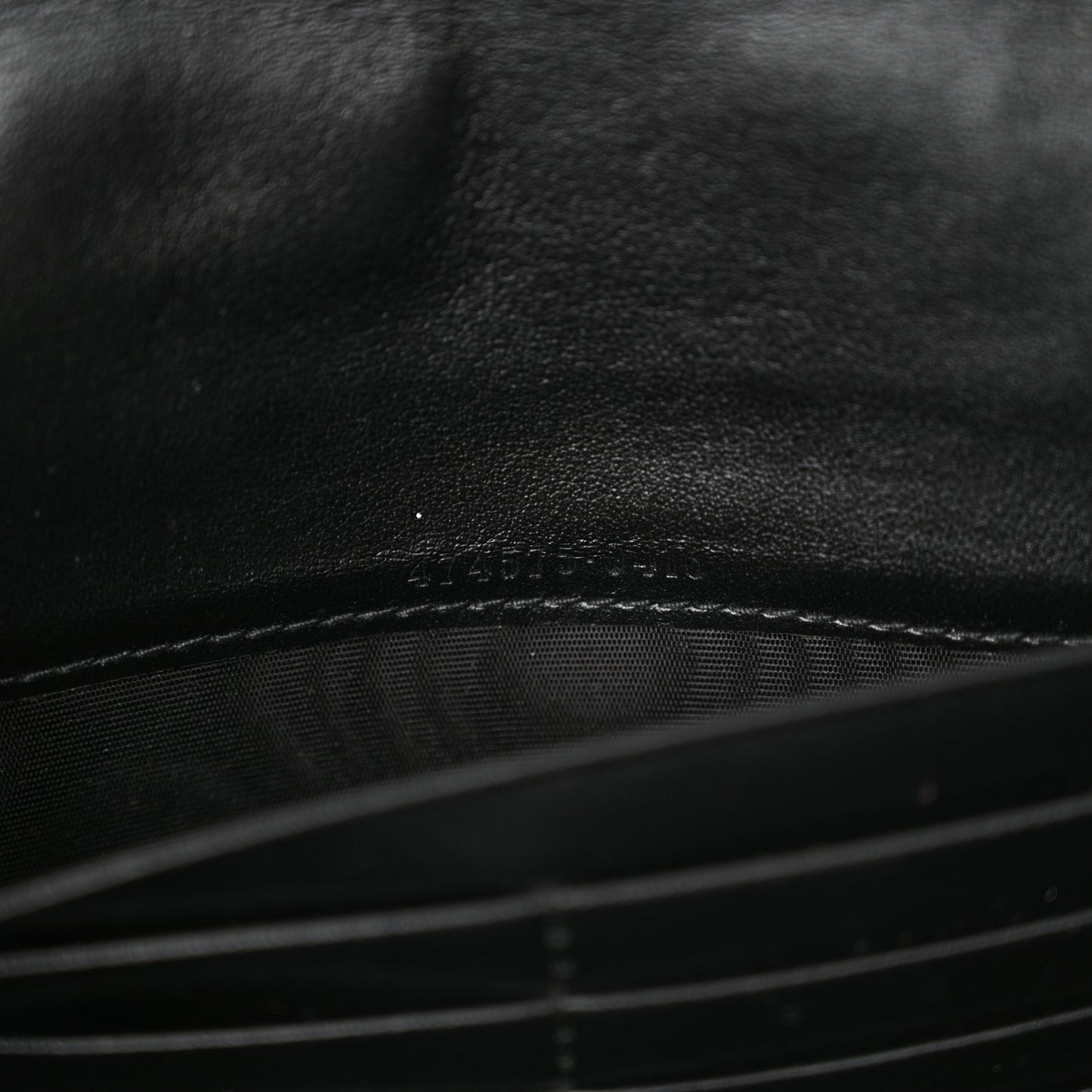 Calfskin Matelasse GG Marmont Chain Wallet Black