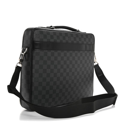 Louis Vuitton Damier Graphite Steeve 2 of 15