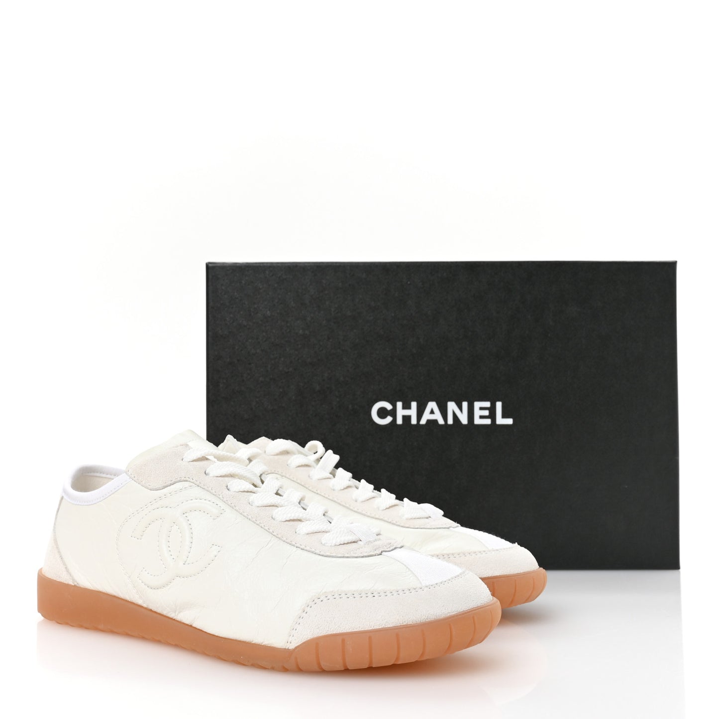 Calfskin Suede Womens CC Sneakers 39.5 White