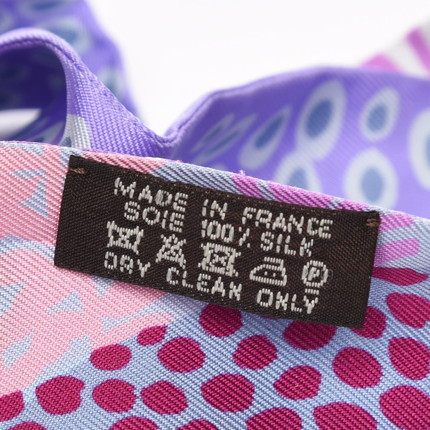 Hermes Silk Under The Waves Twilly Framboise Parme Rouge 3 of 4