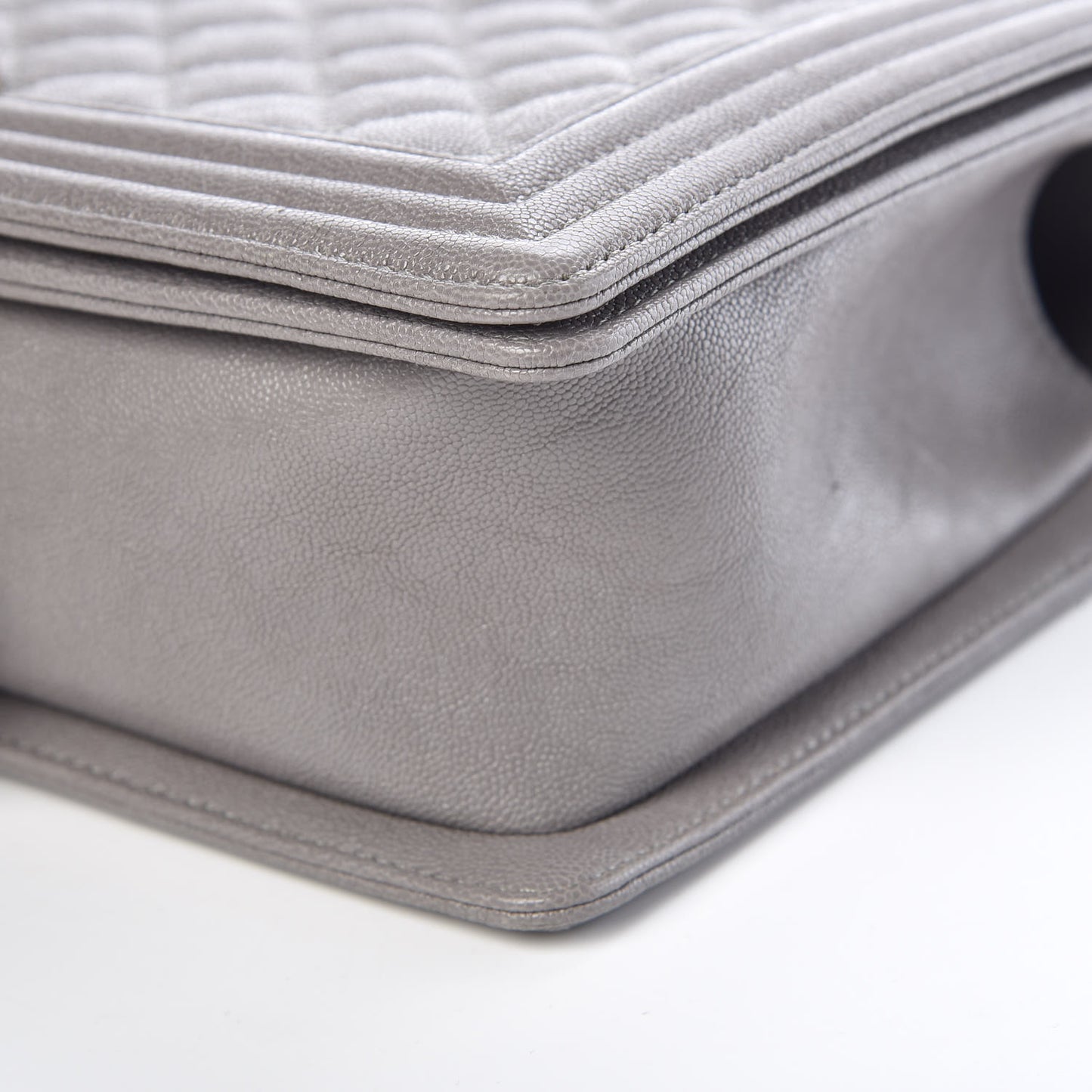 Caviar Quilted New Medium Boy Flap Grey