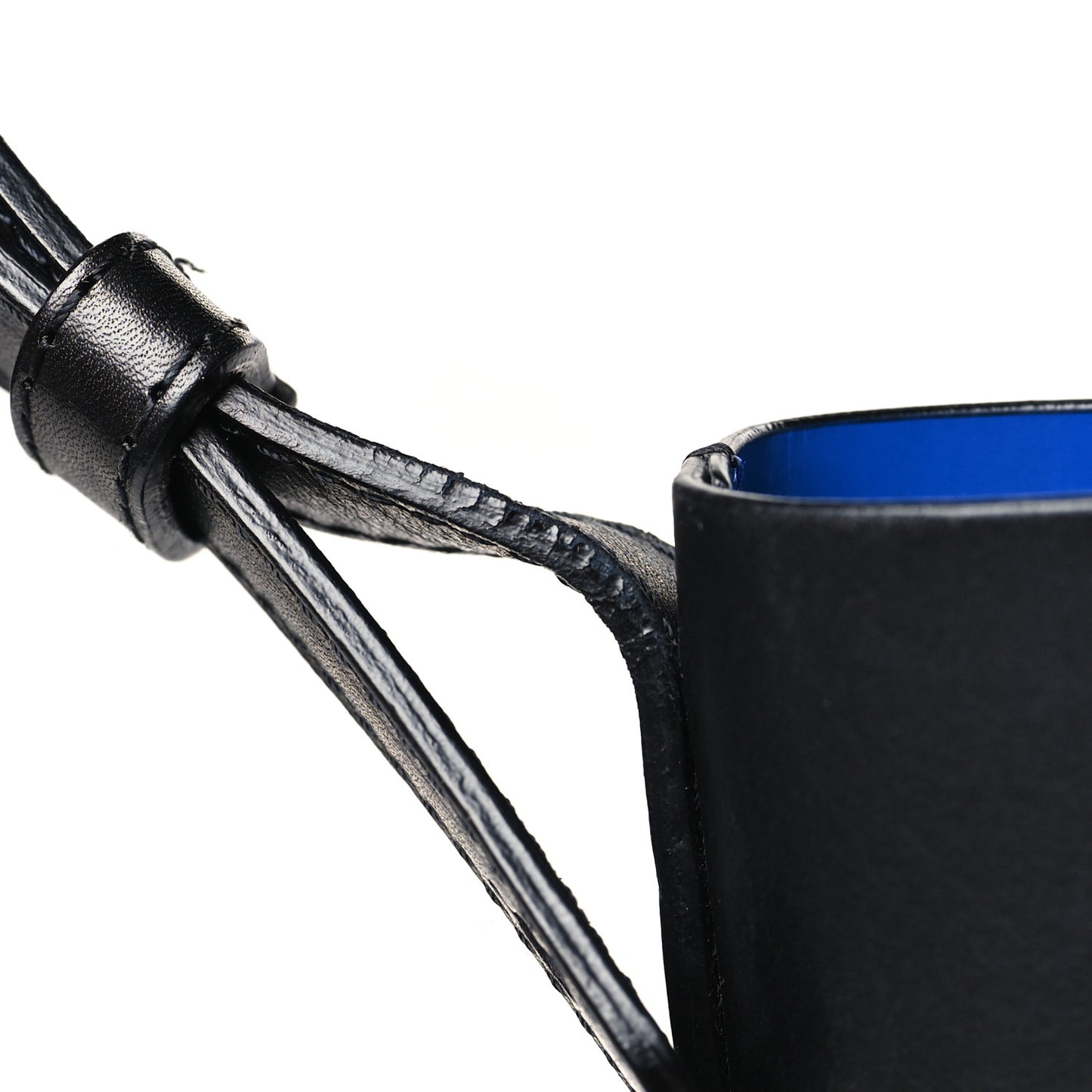 Vegetable Tanned Calfskin Bucket Bag Black Royal