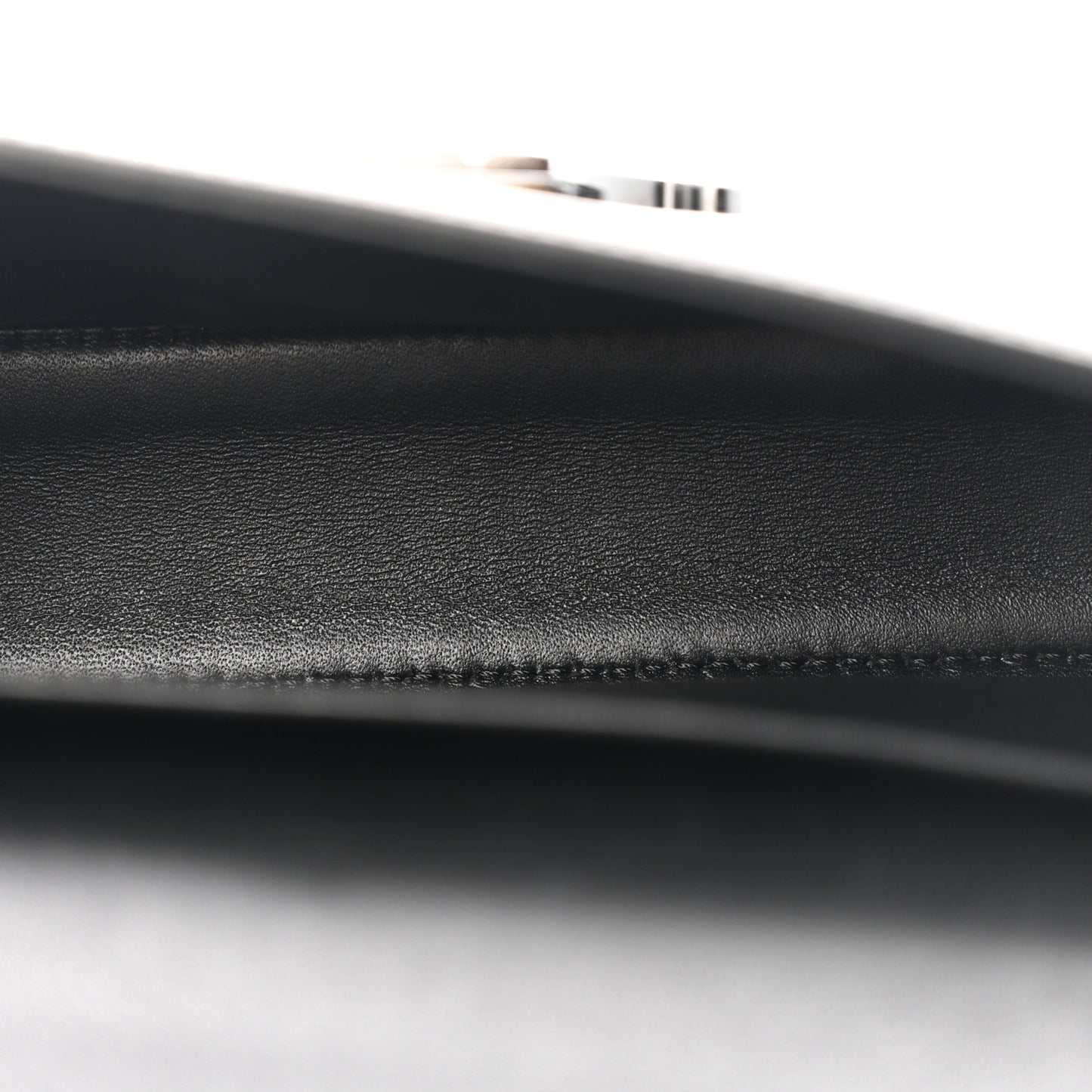 Shiny Calfskin Triomphe Chain Bag Black