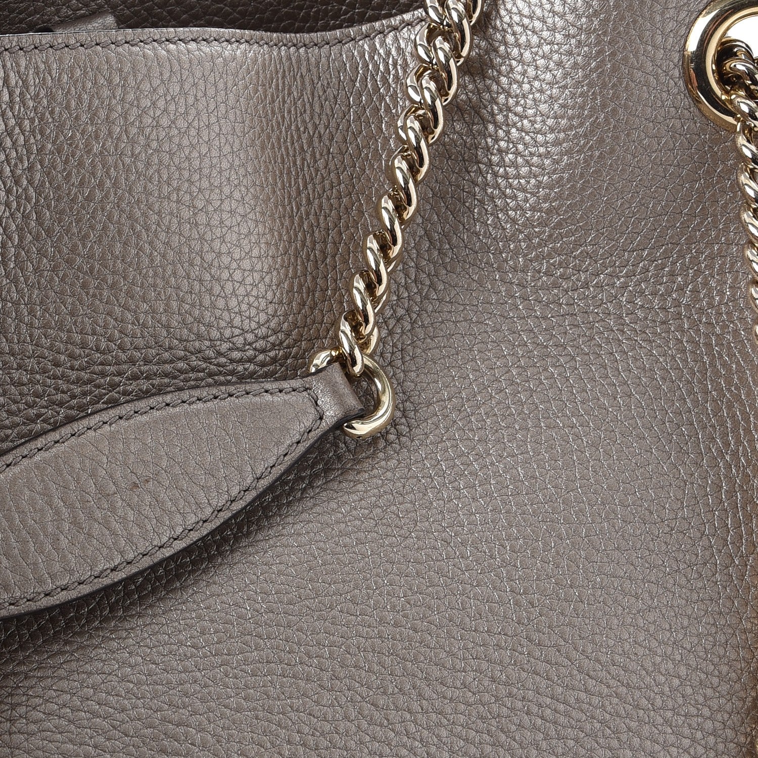 Gucci Metallic Pebbled Calfskin Medium Soho Chain Shoulder Bag Golden Beige 8 of 9