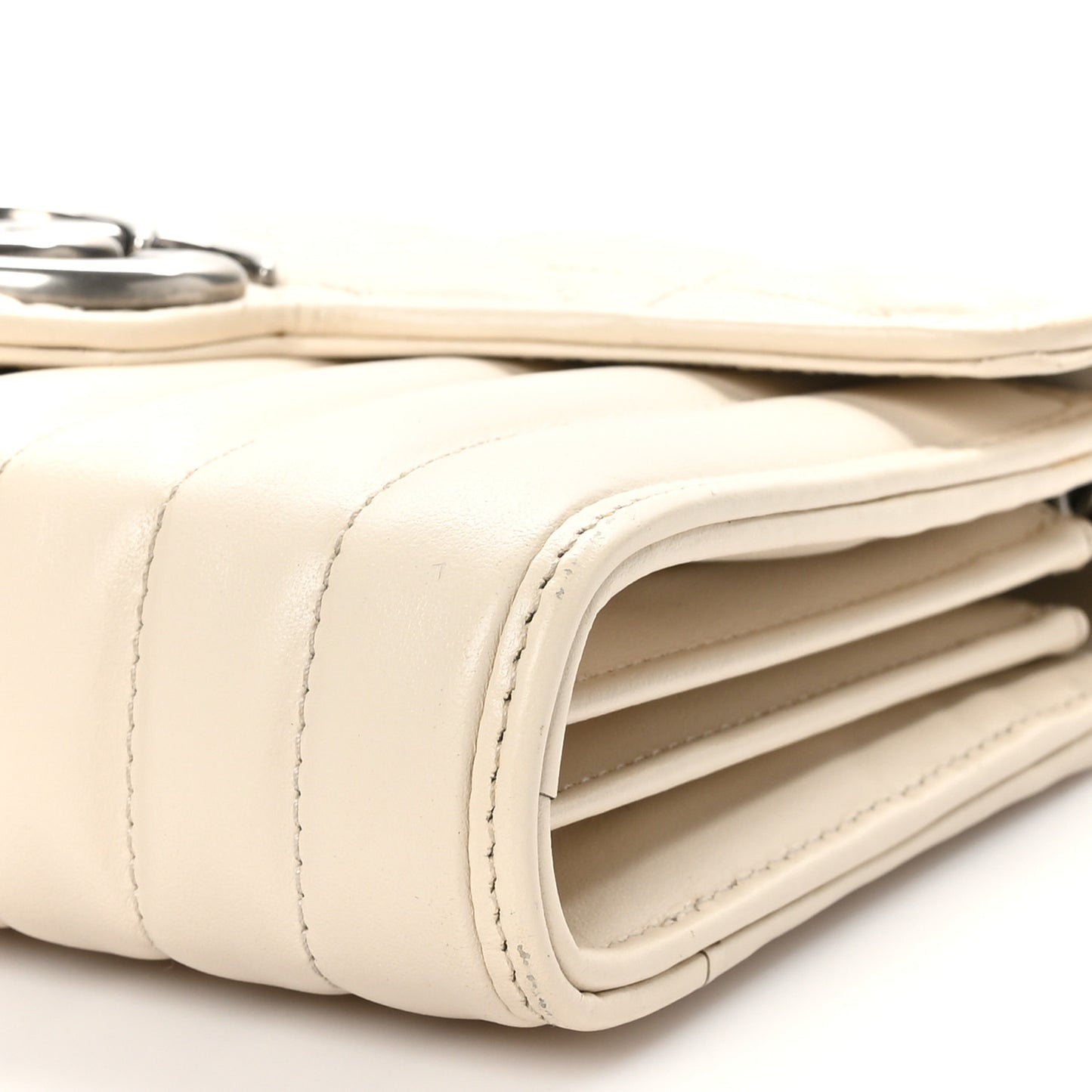Calfskin Matelasse Aria GG Marmont Chain Wallet Mystic White