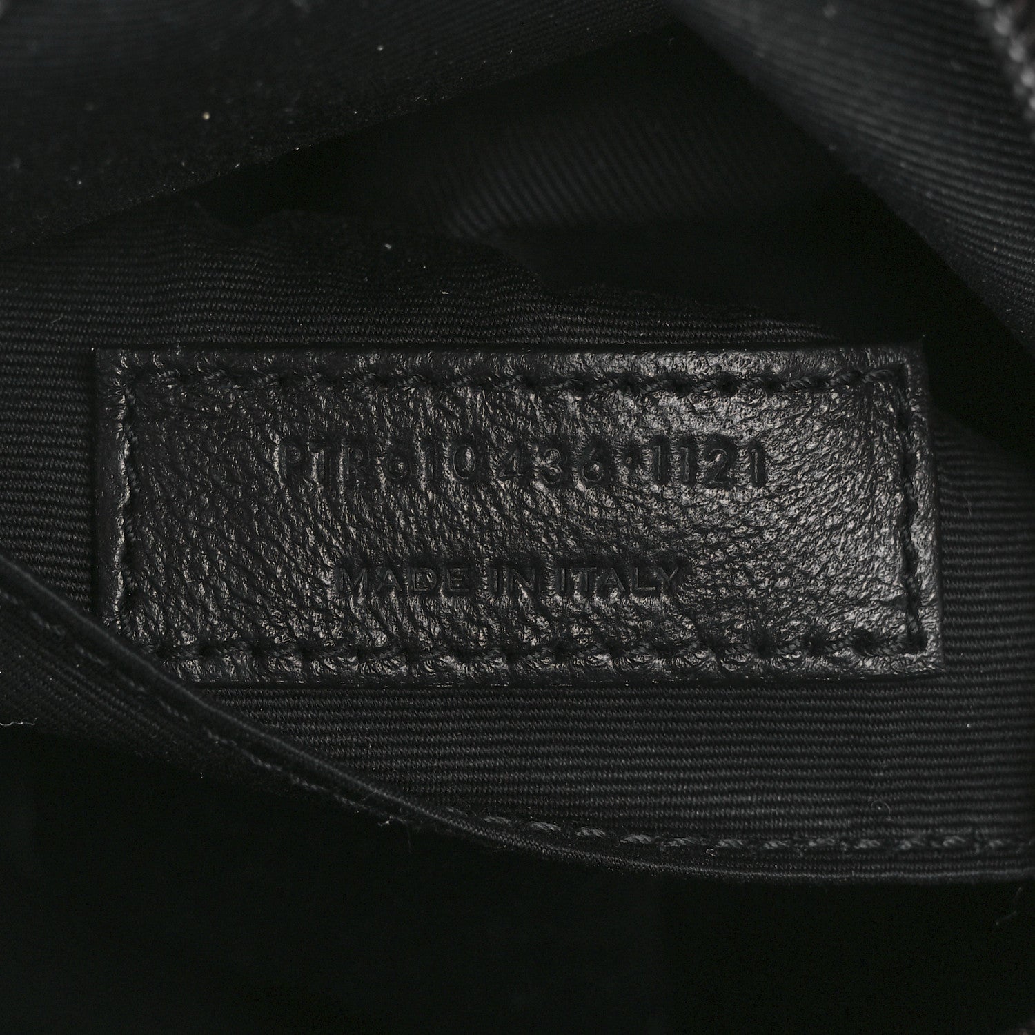 Saint Laurent Calfskin Matelasse Chevron Round Vinyle Camera Bag Black 7 of 12