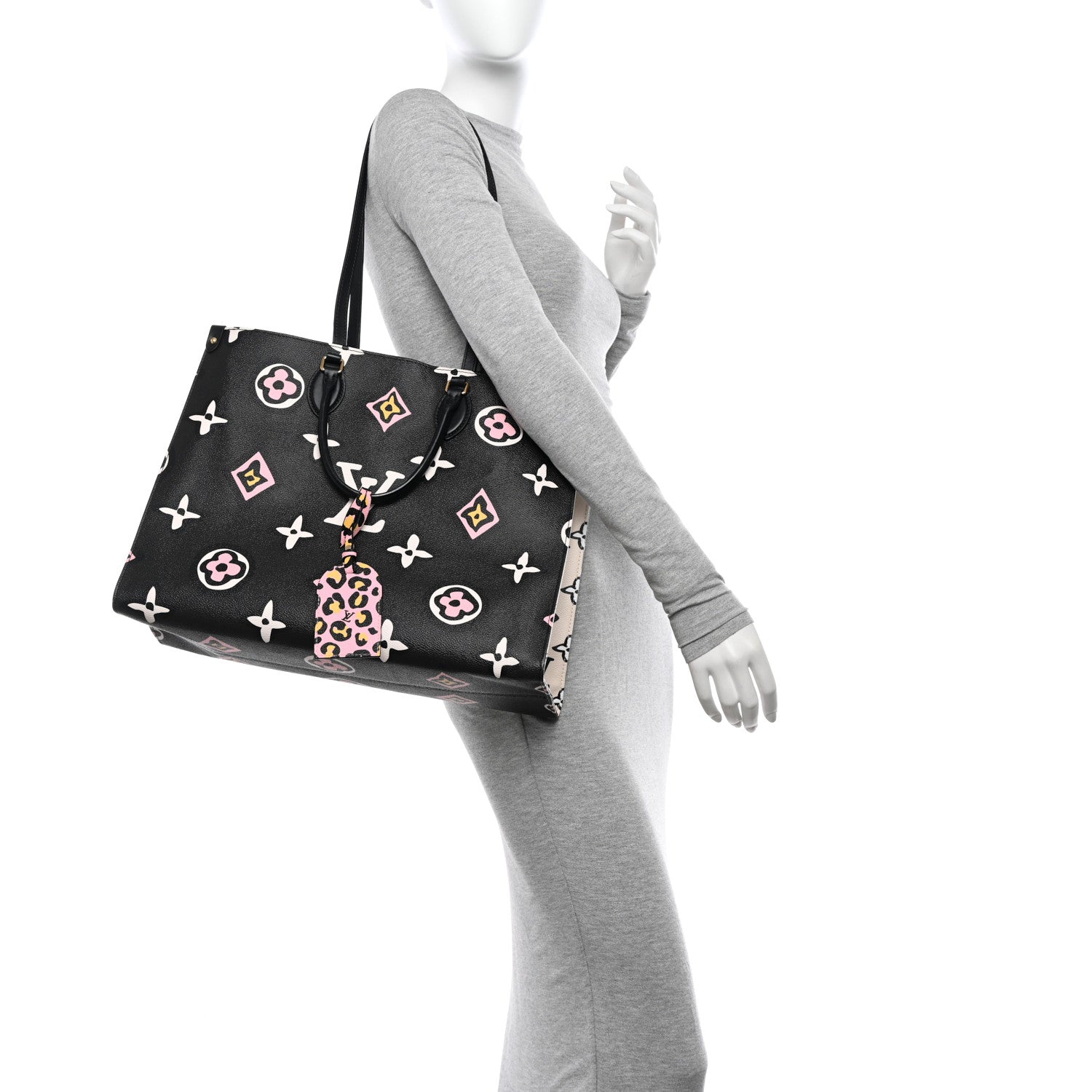 Louis Vuitton Monogram Giant Wild At Heart Onthego GM Black 2 of 12
