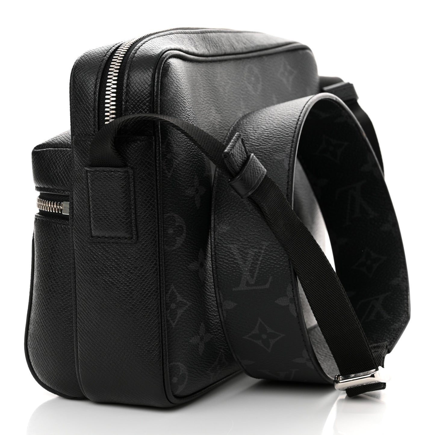 Taiga Monogram Eclipse Outdoor Messenger Black