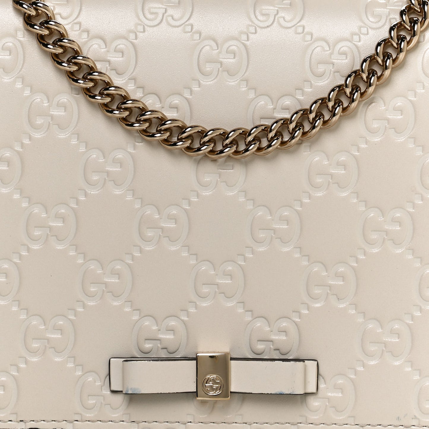 Guccissima Signature Bowy Chain Wallet Mystic White
