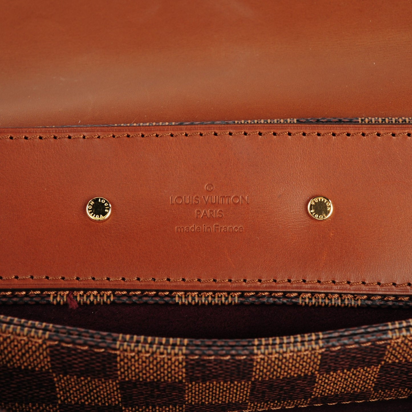 Damier Ebene Pochette Ascot