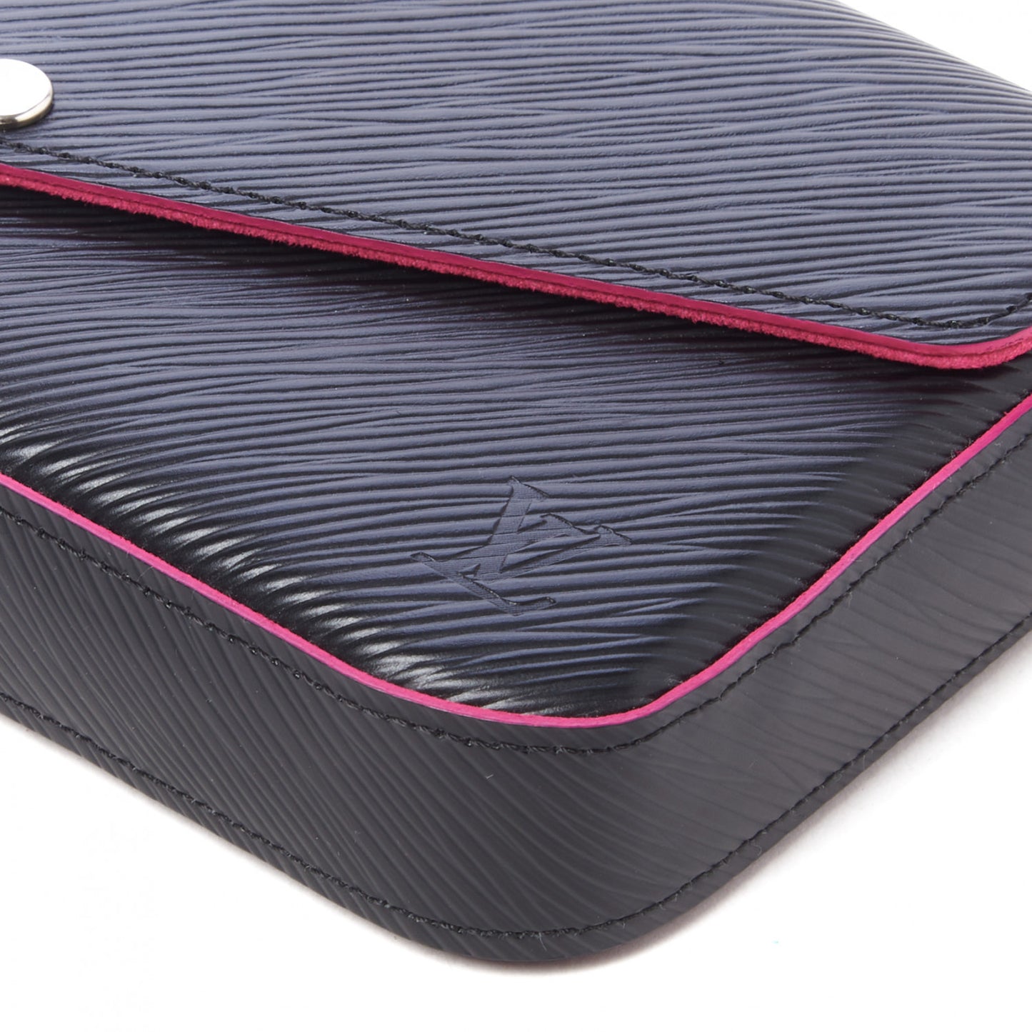 Epi Pochette Felicie Black Hot Pink