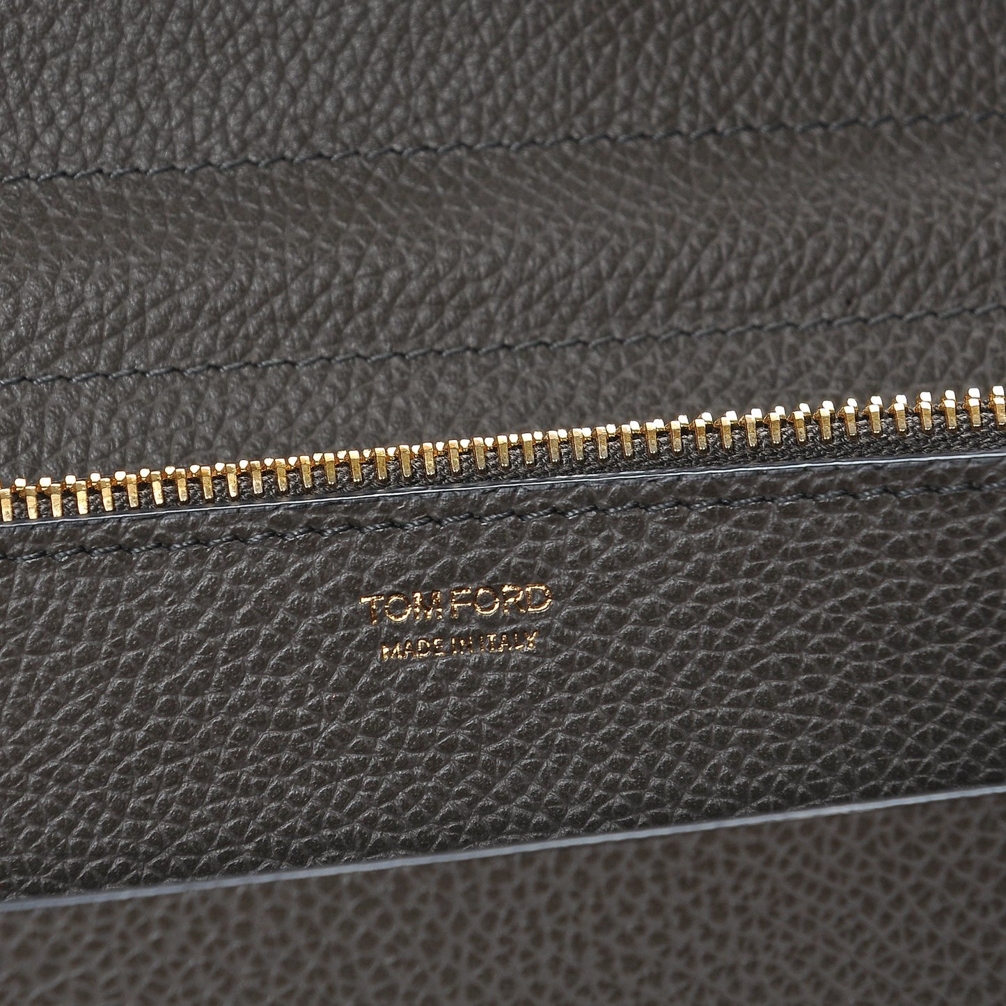 Pebbled Calfskin Wallet On Strap Graphite