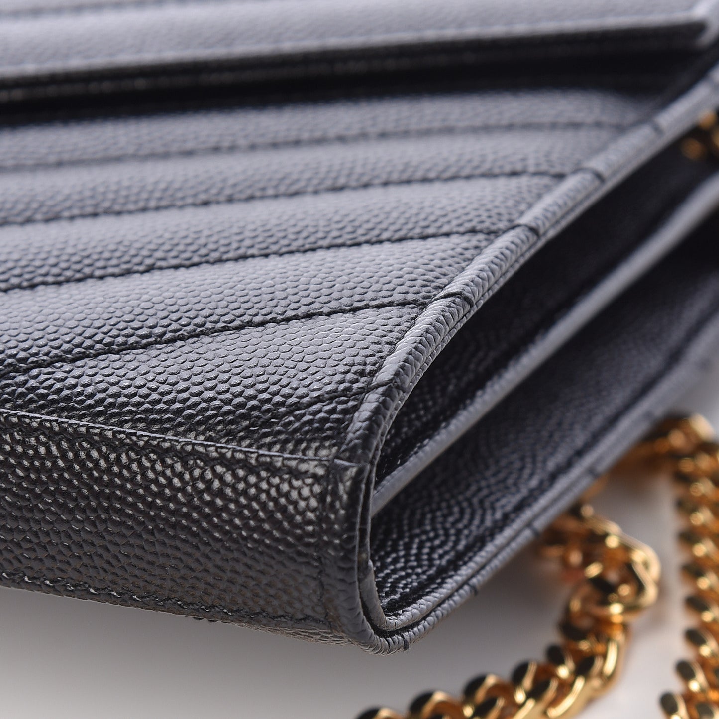 Grain De Poudre Matelasse Chevron Monogram Chain Wallet Black