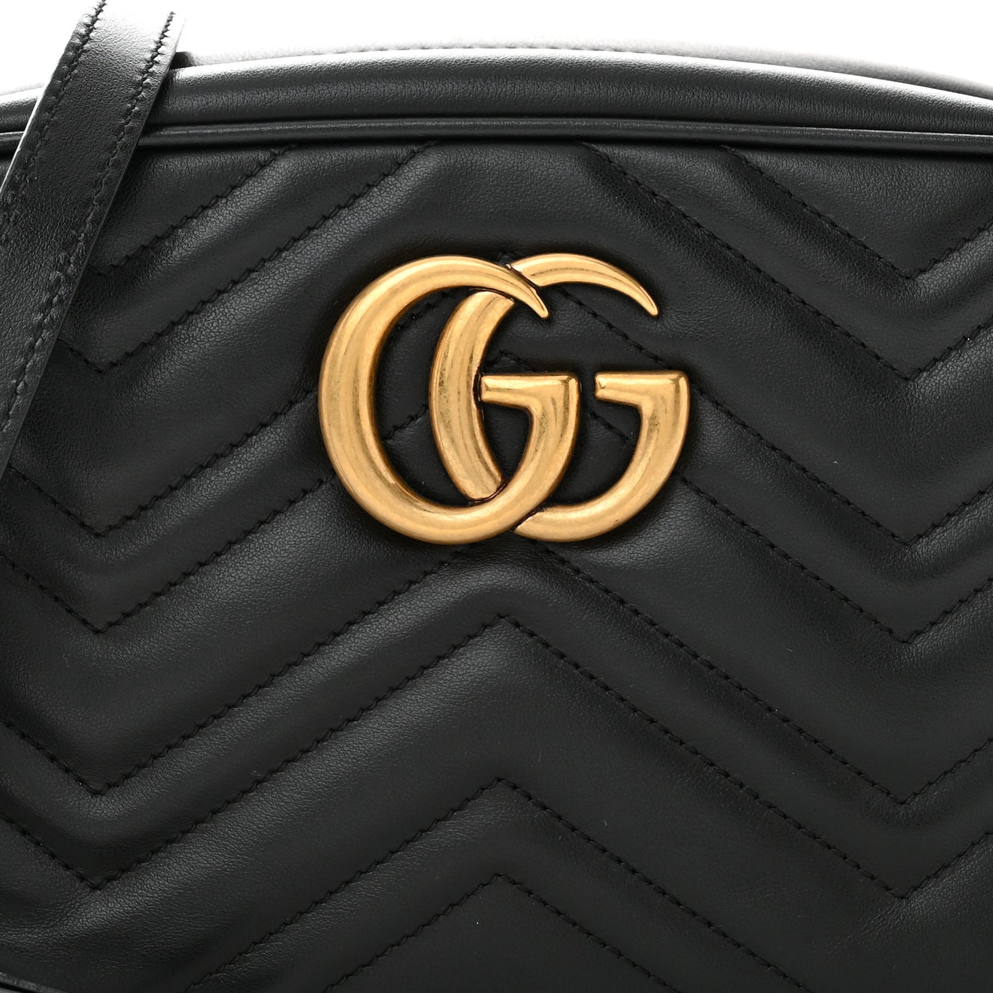 Calfskin Matelasse Small GG Marmont Chain Shoulder Bag Black